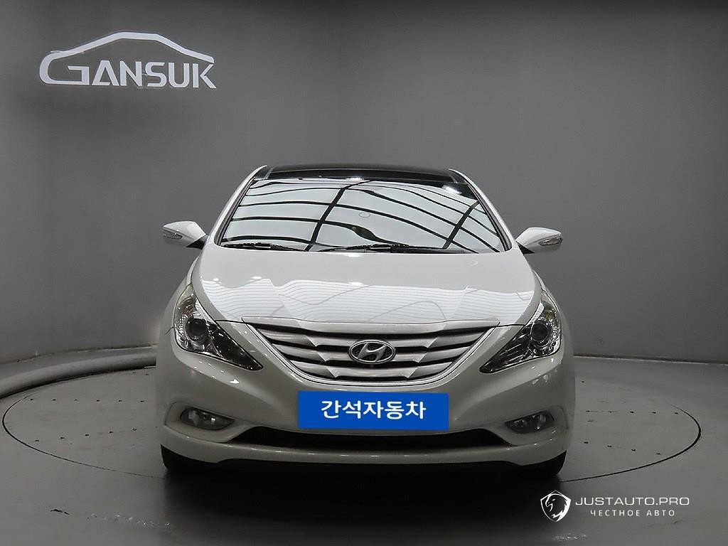 Автомобиль Hyundai Sonata