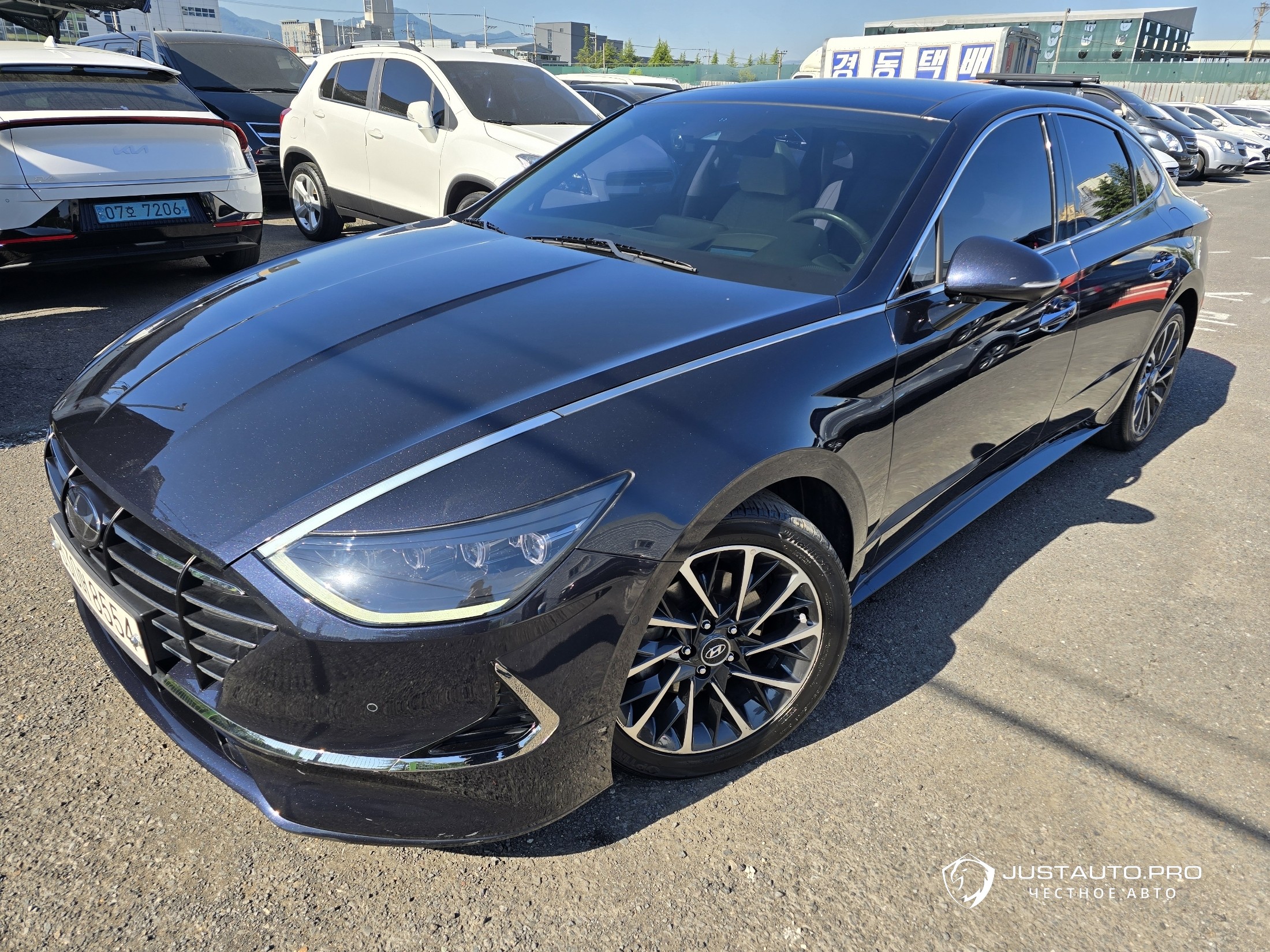 Автомобиль Hyundai Sonata