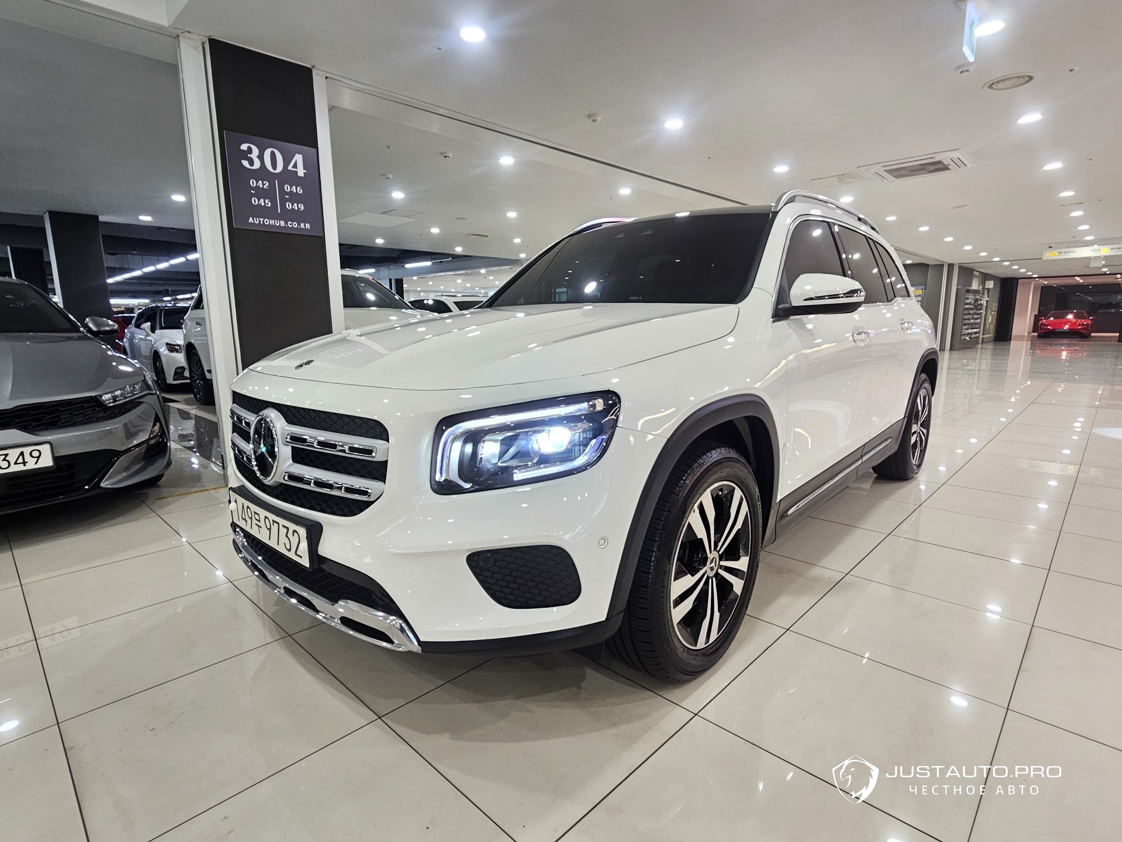 Автомобиль Mercedes-Benz GLB-Class