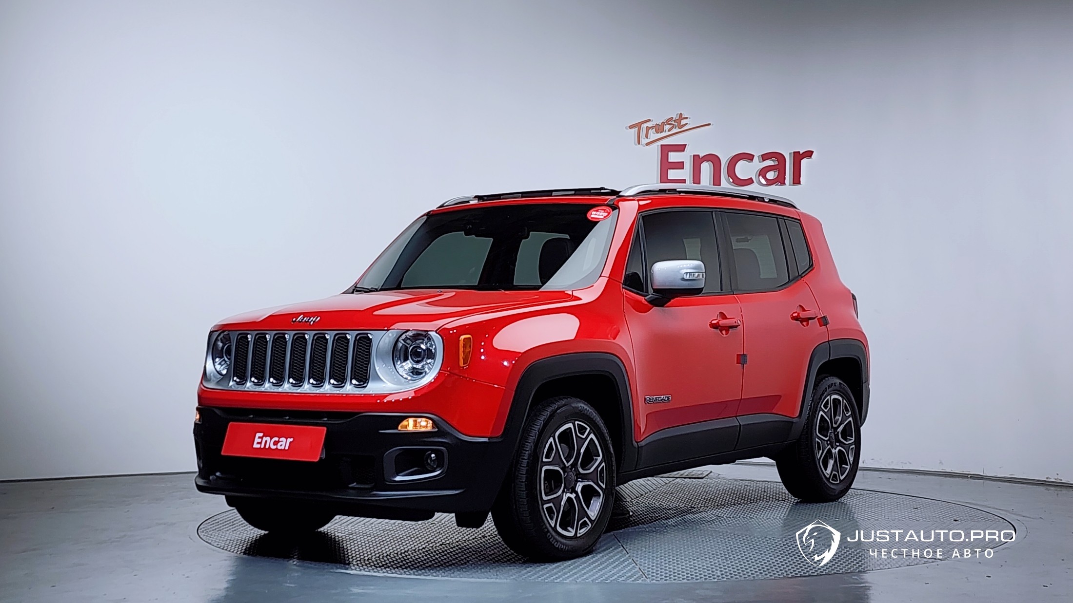Автомобиль Jeep Renegade