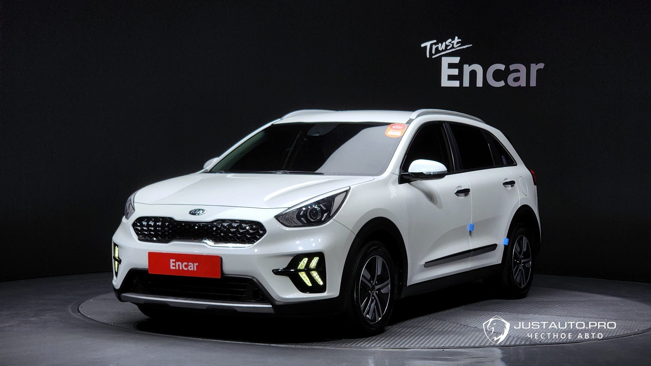 Автомобиль Kia Niro