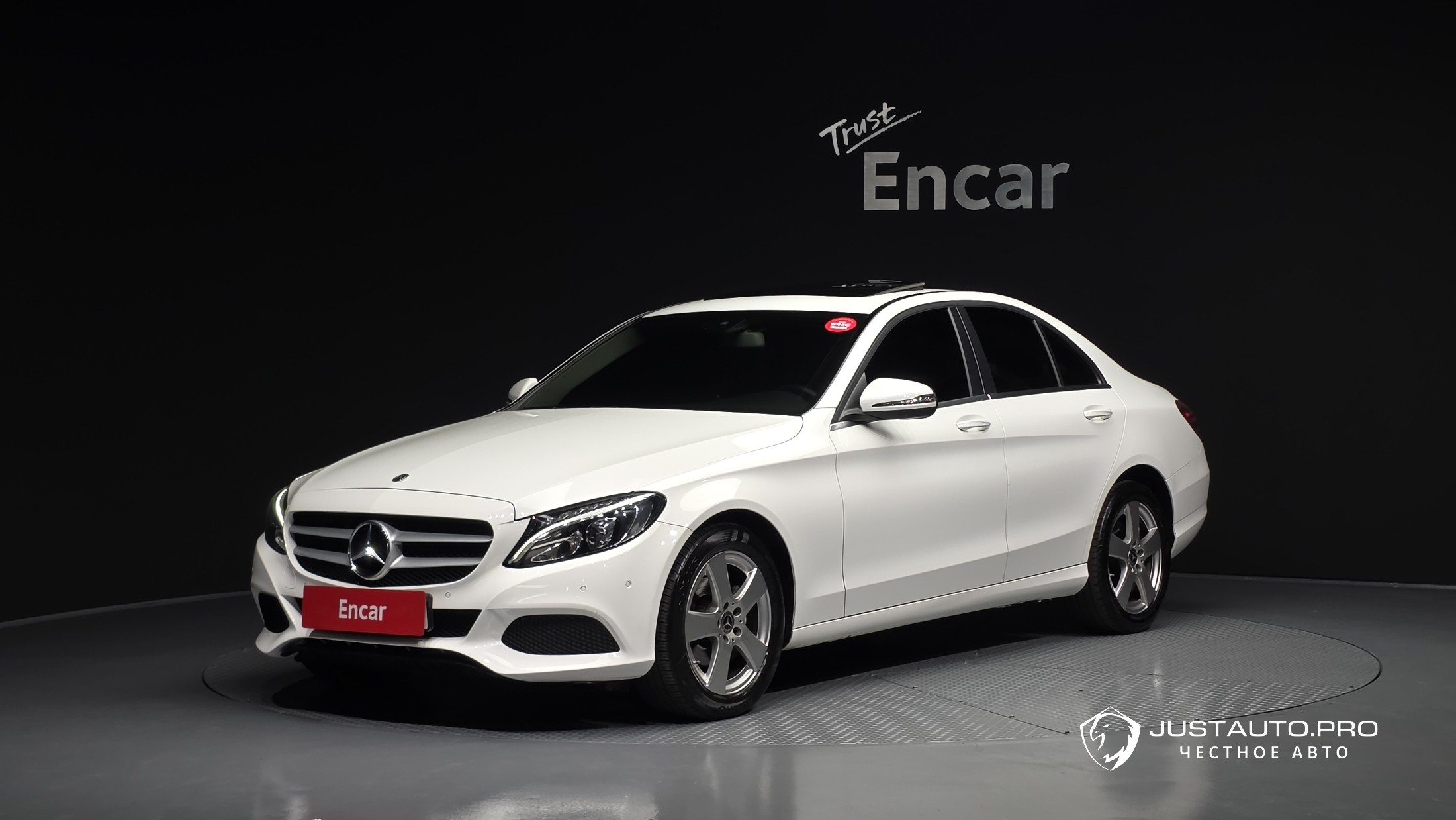 Автомобиль Mercedes-Benz C-Class