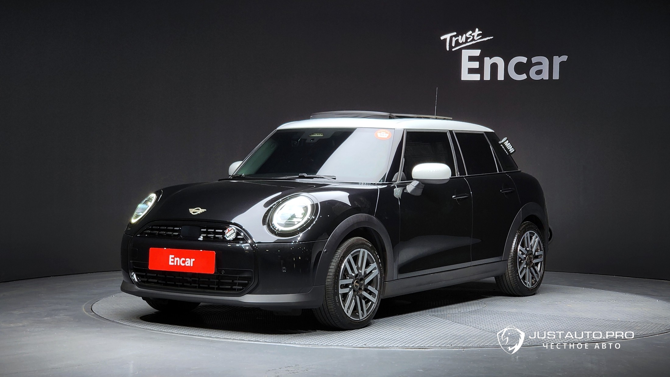 Автомобиль Mini Cooper