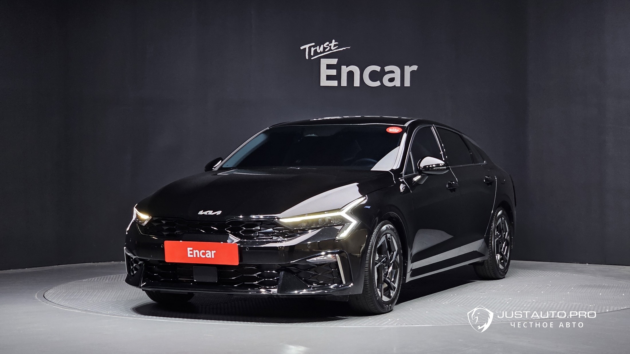 Автомобиль Kia K5