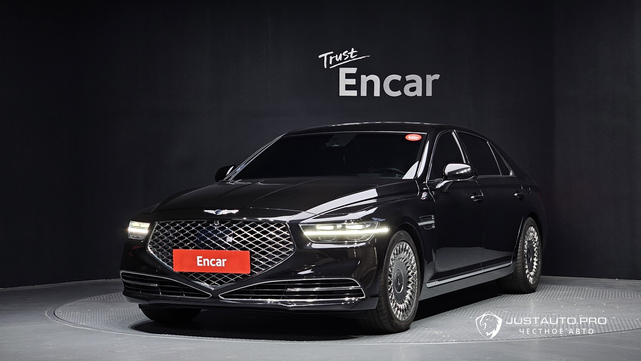 Автомобиль Genesis G90