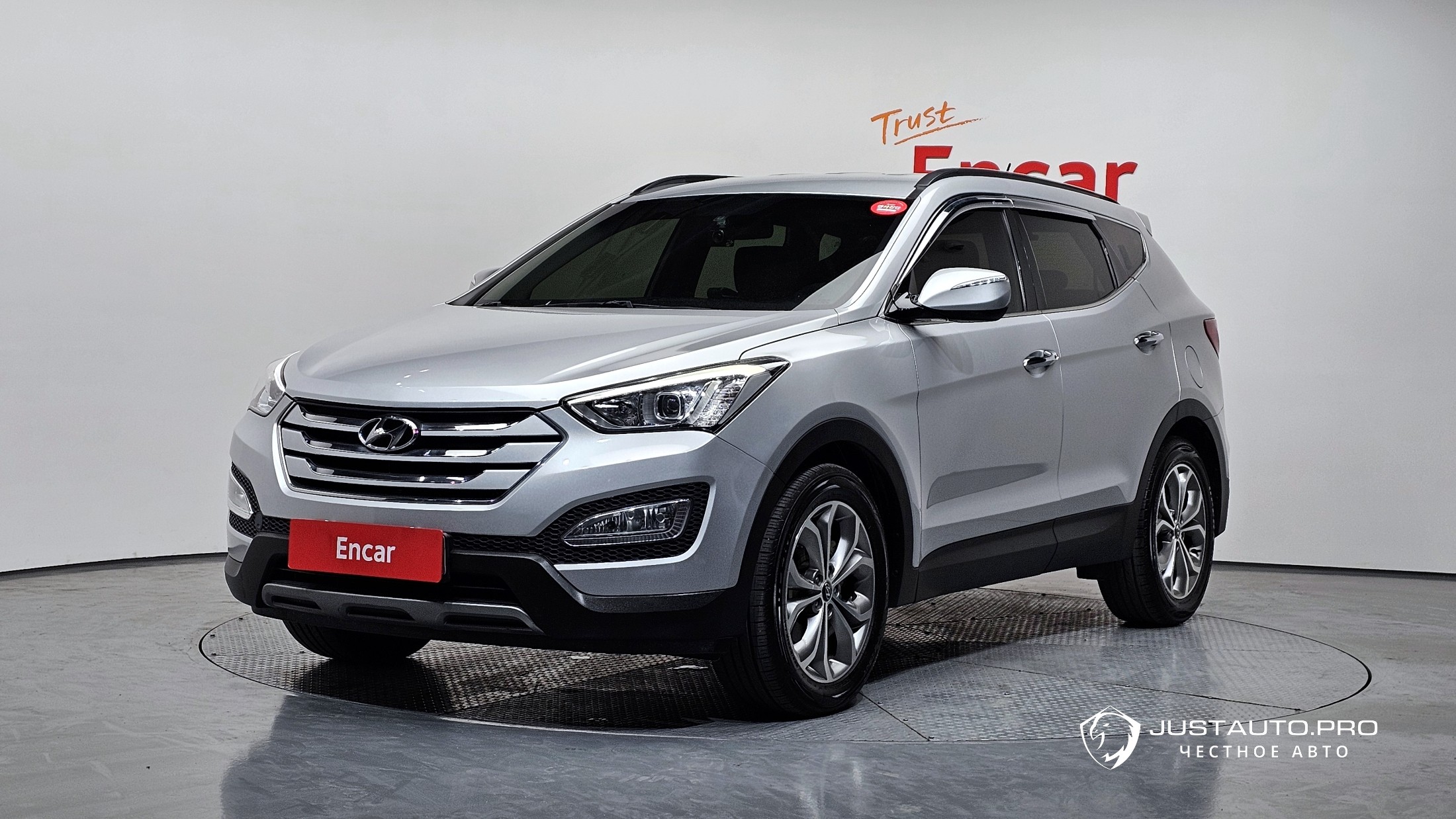 Автомобиль Hyundai Santafe