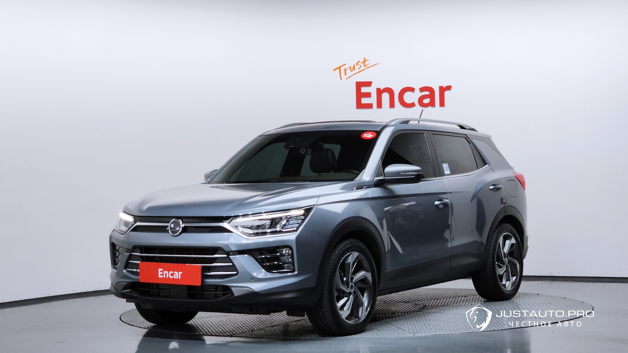 Автомобиль KG_Mobility_Ssangyong KORANDO