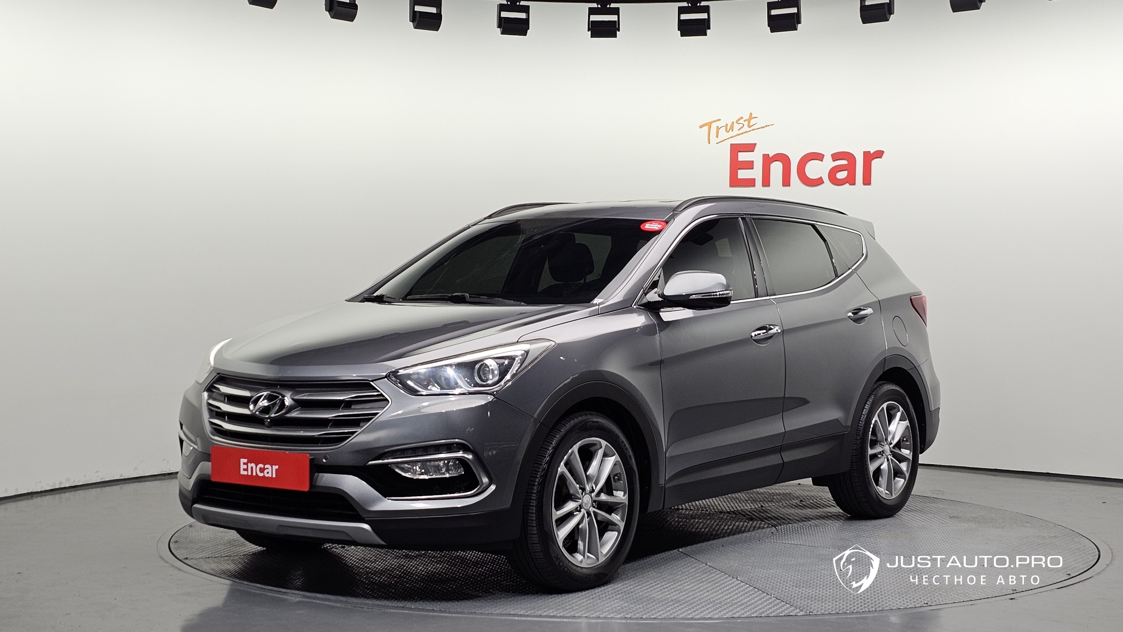 Автомобиль Hyundai Santafe