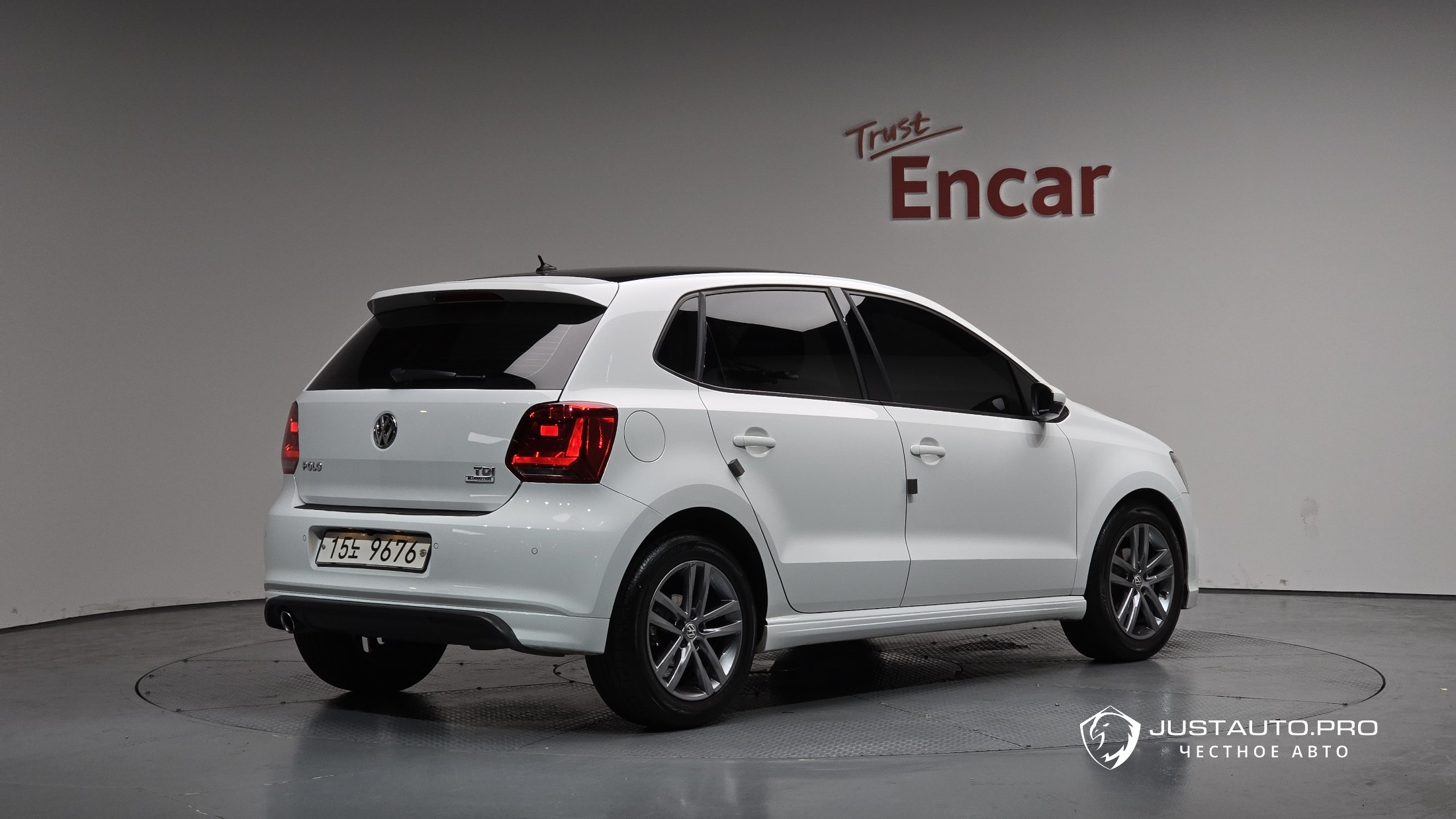 Автомобиль Volkswagen Polo