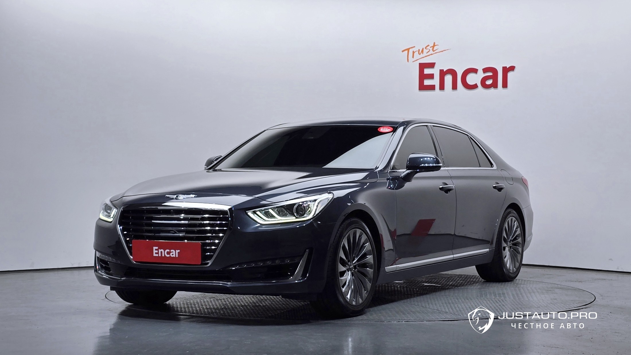 Автомобиль Genesis EQ900