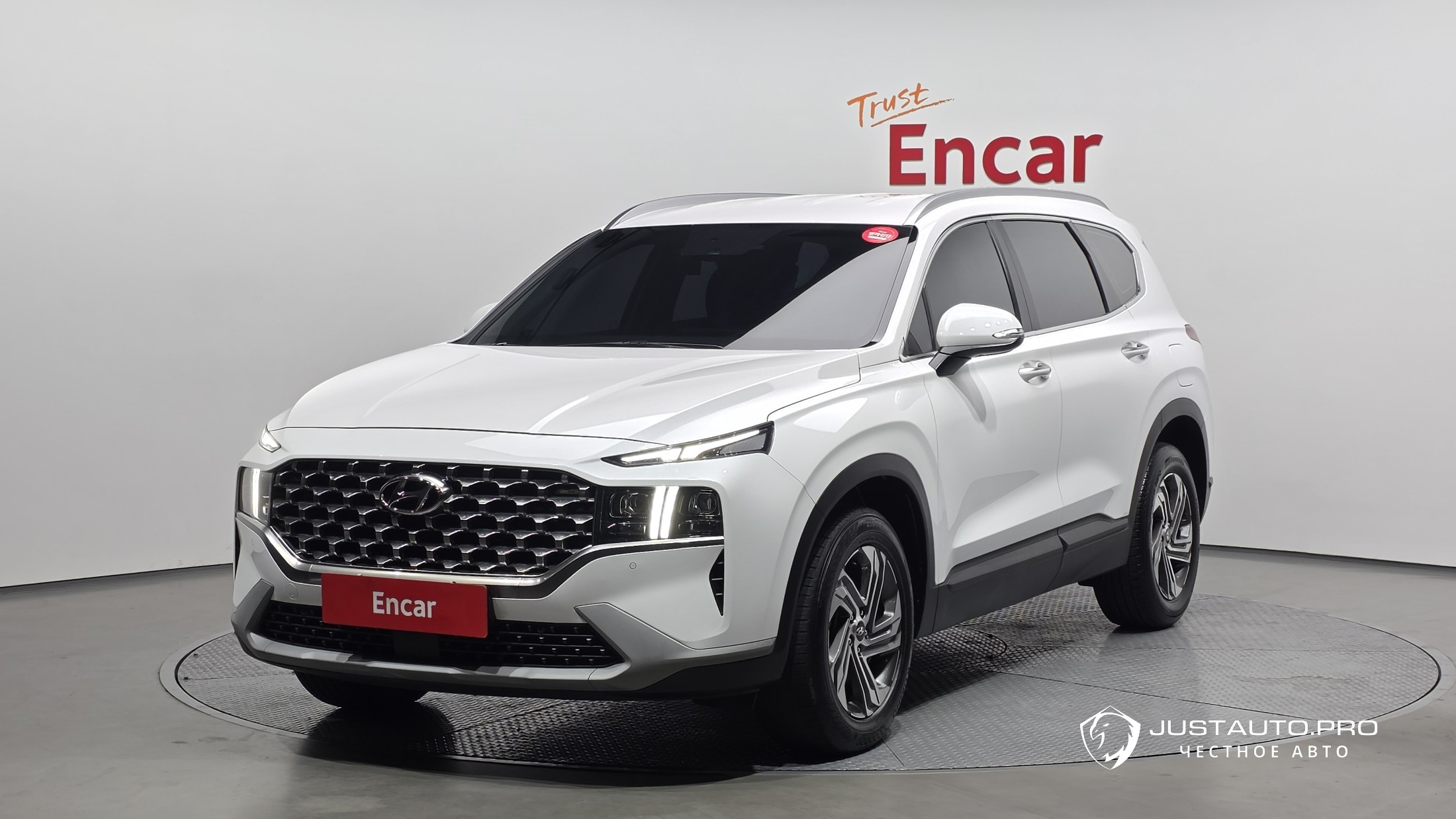Автомобиль Hyundai Santafe