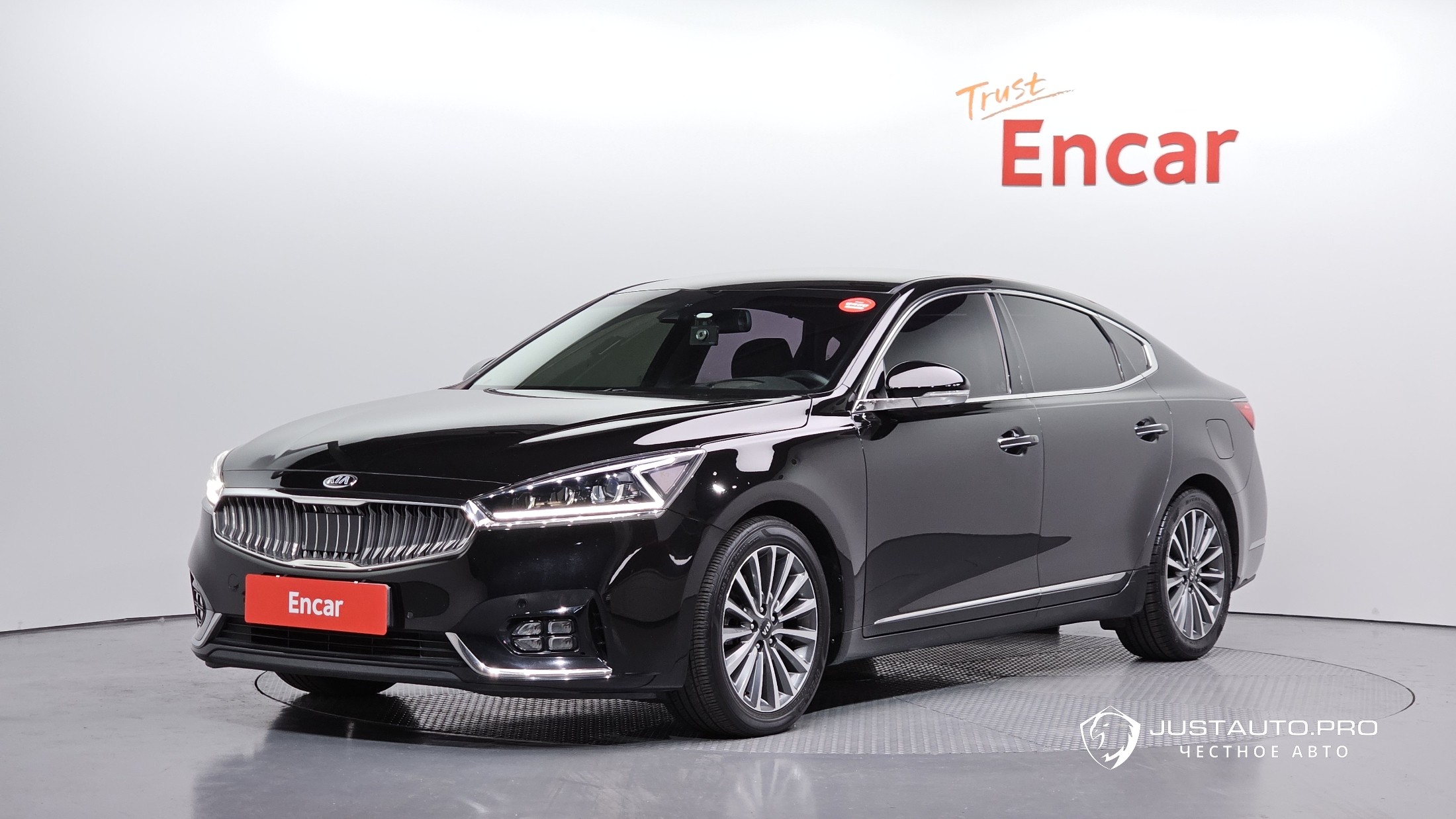 Автомобиль Kia K7