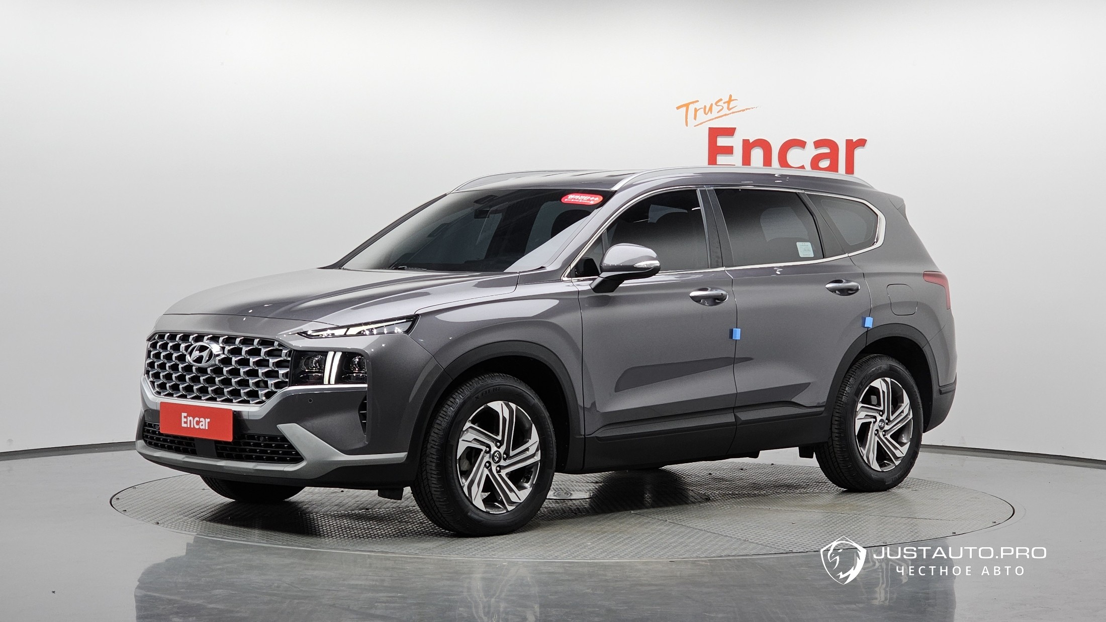 Автомобиль Hyundai Santafe