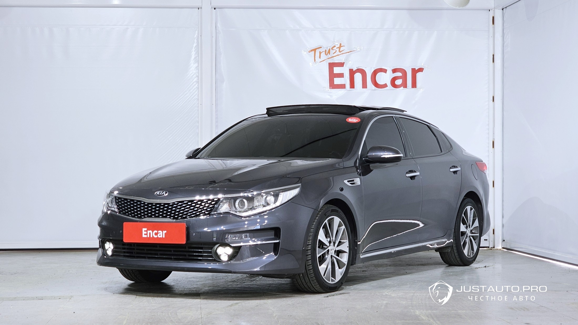 Автомобиль Kia K5