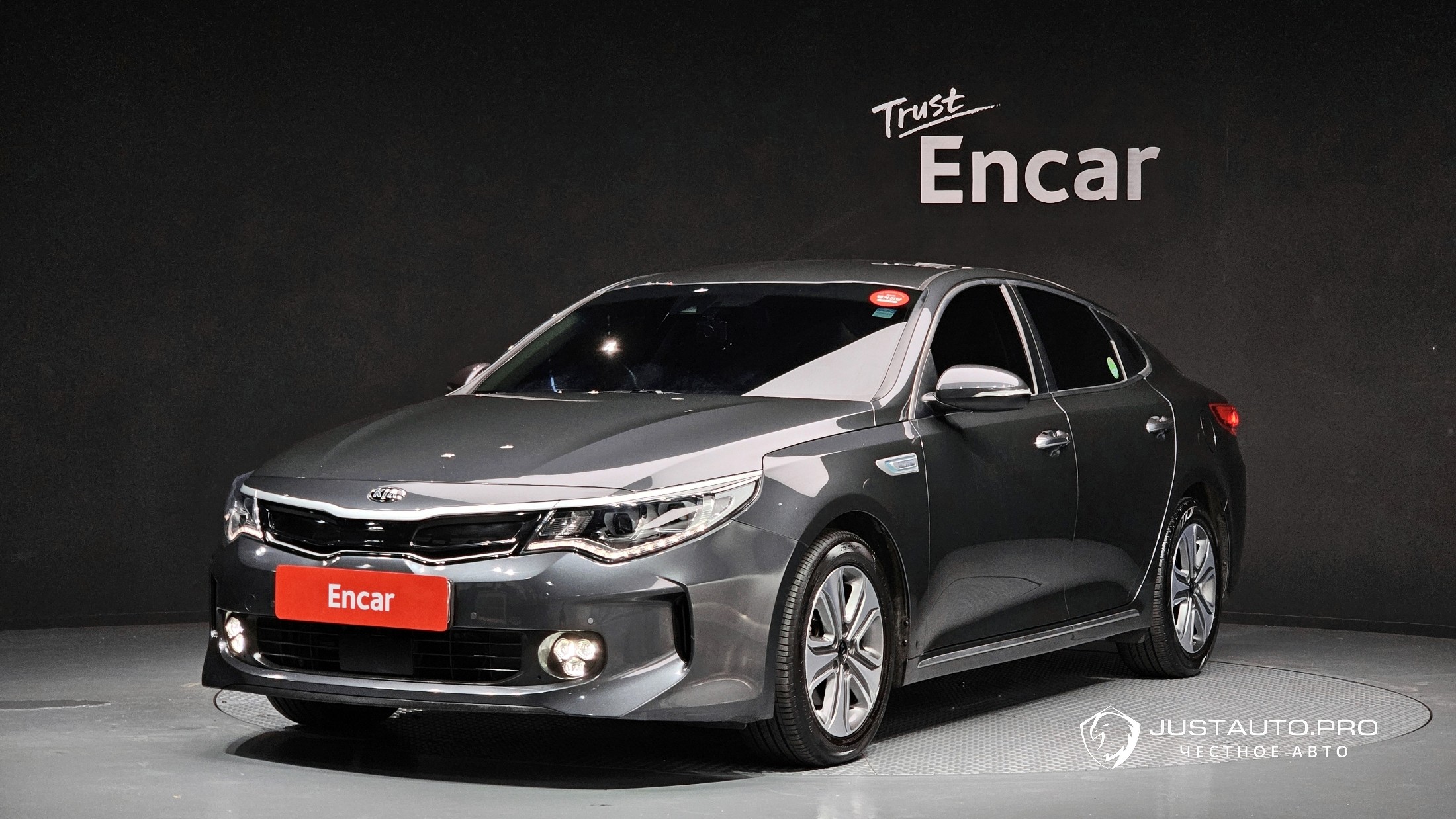Автомобиль Kia K5