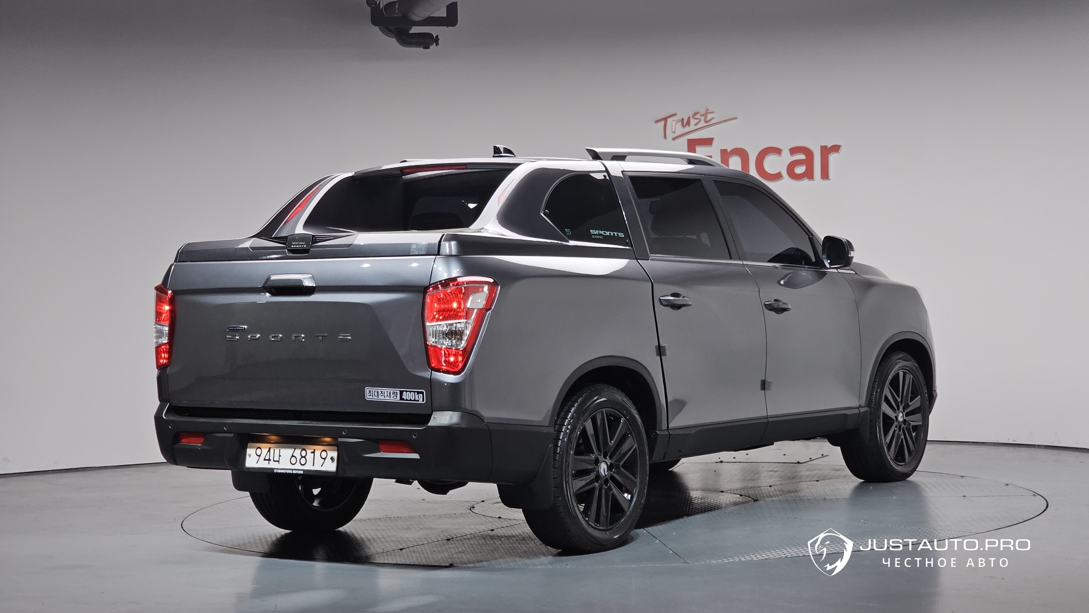 Автомобиль KG_Mobility_Ssangyong Rexton
