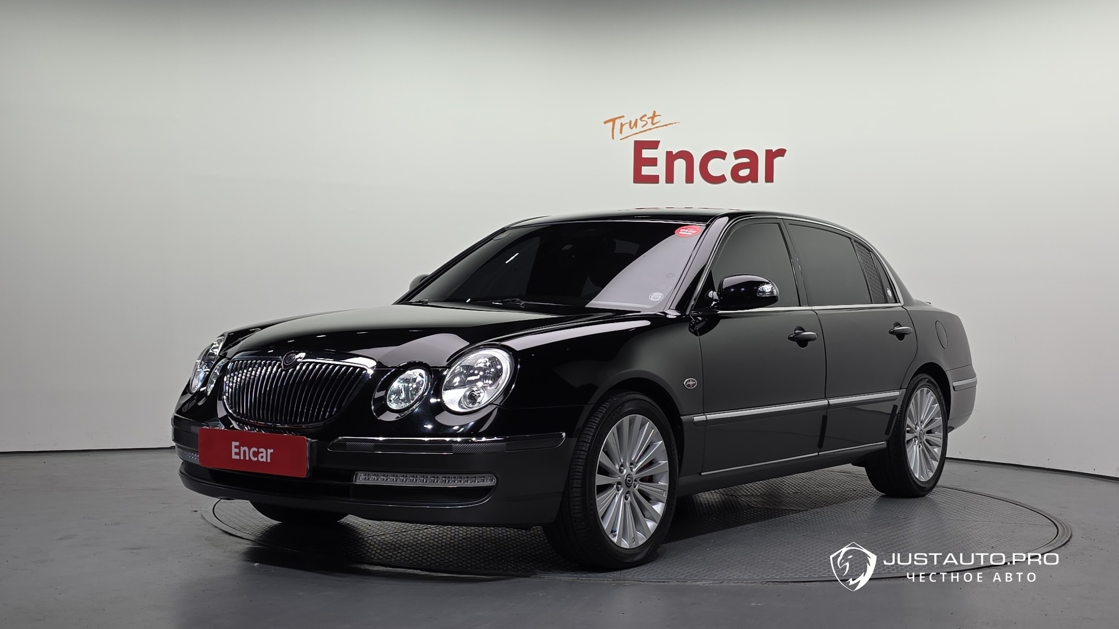 Автомобиль Kia OPIRUS