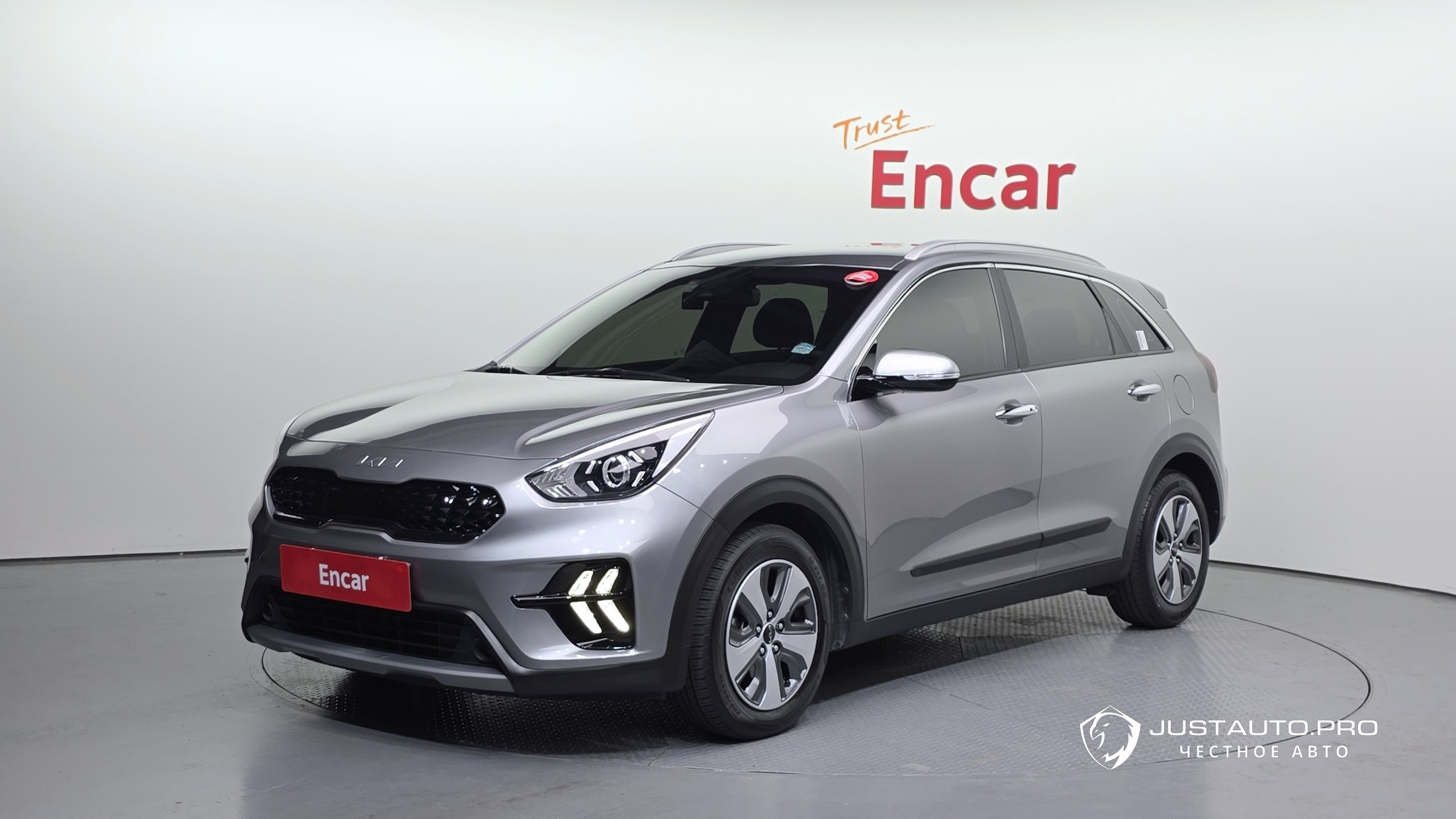 Автомобиль Kia Niro