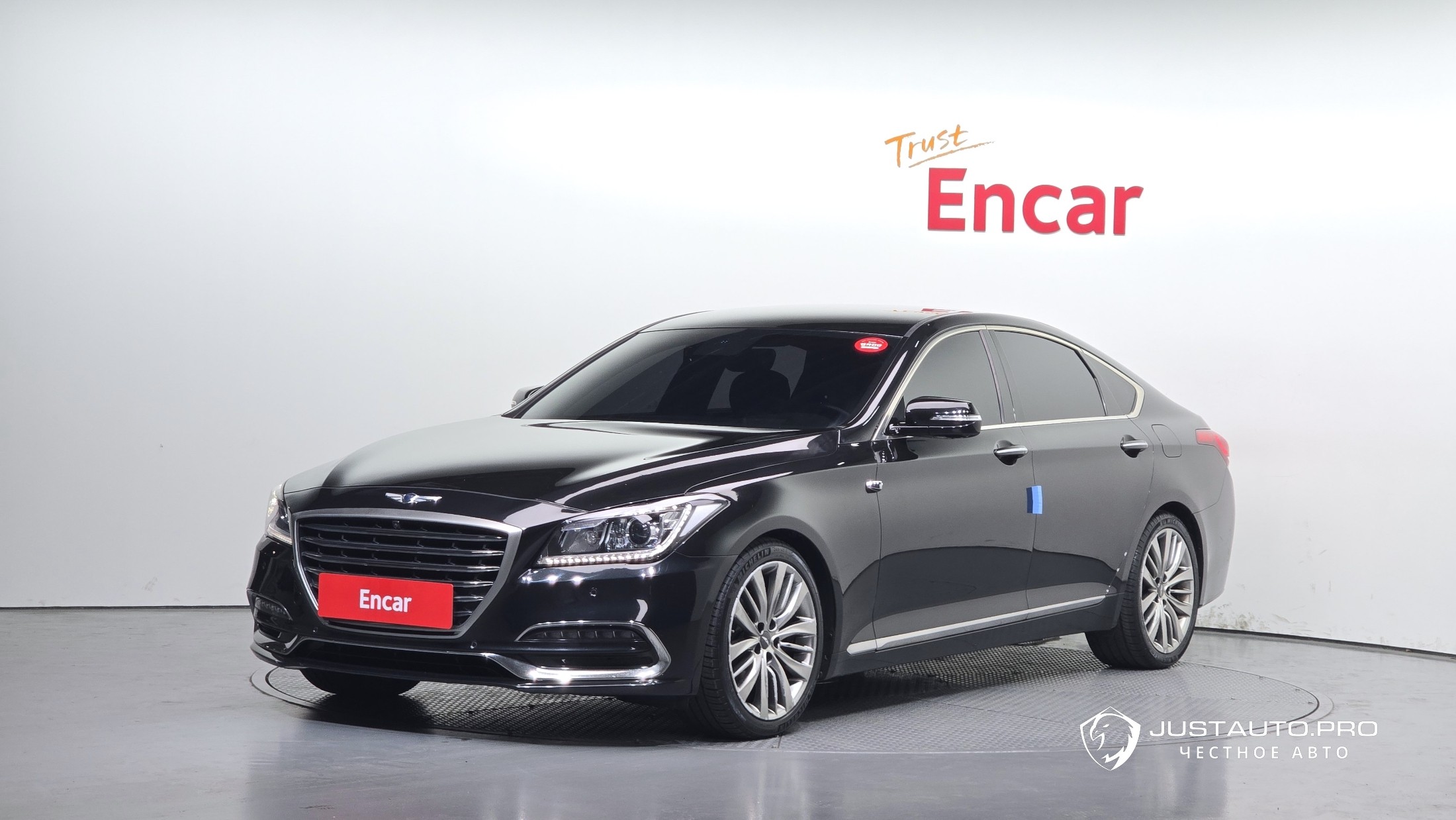Автомобиль Genesis G80
