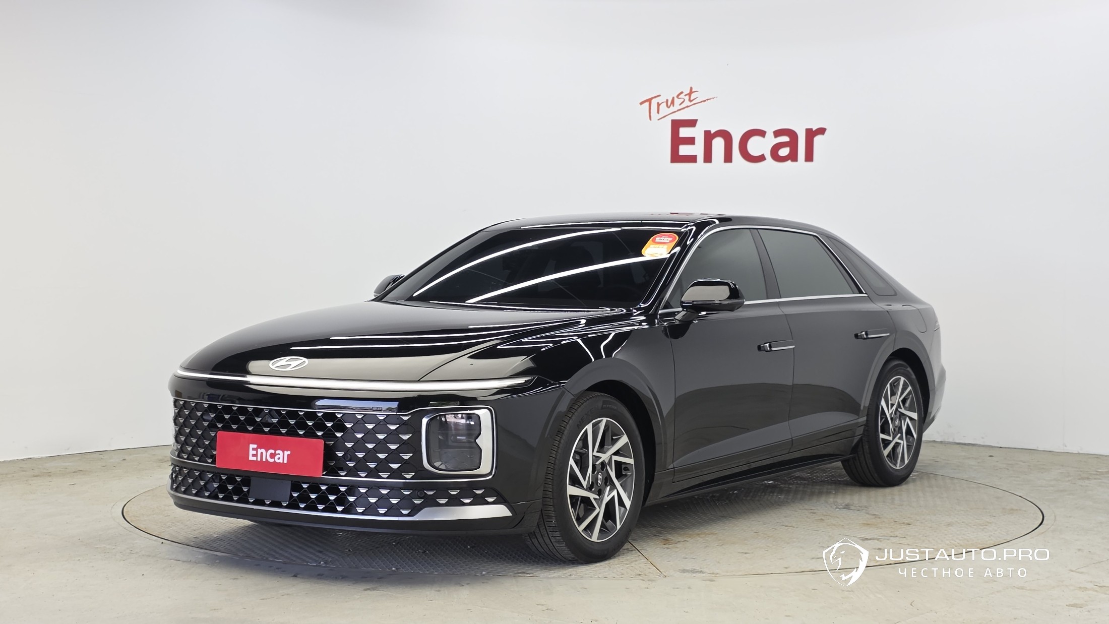 Автомобиль Hyundai Grandeur