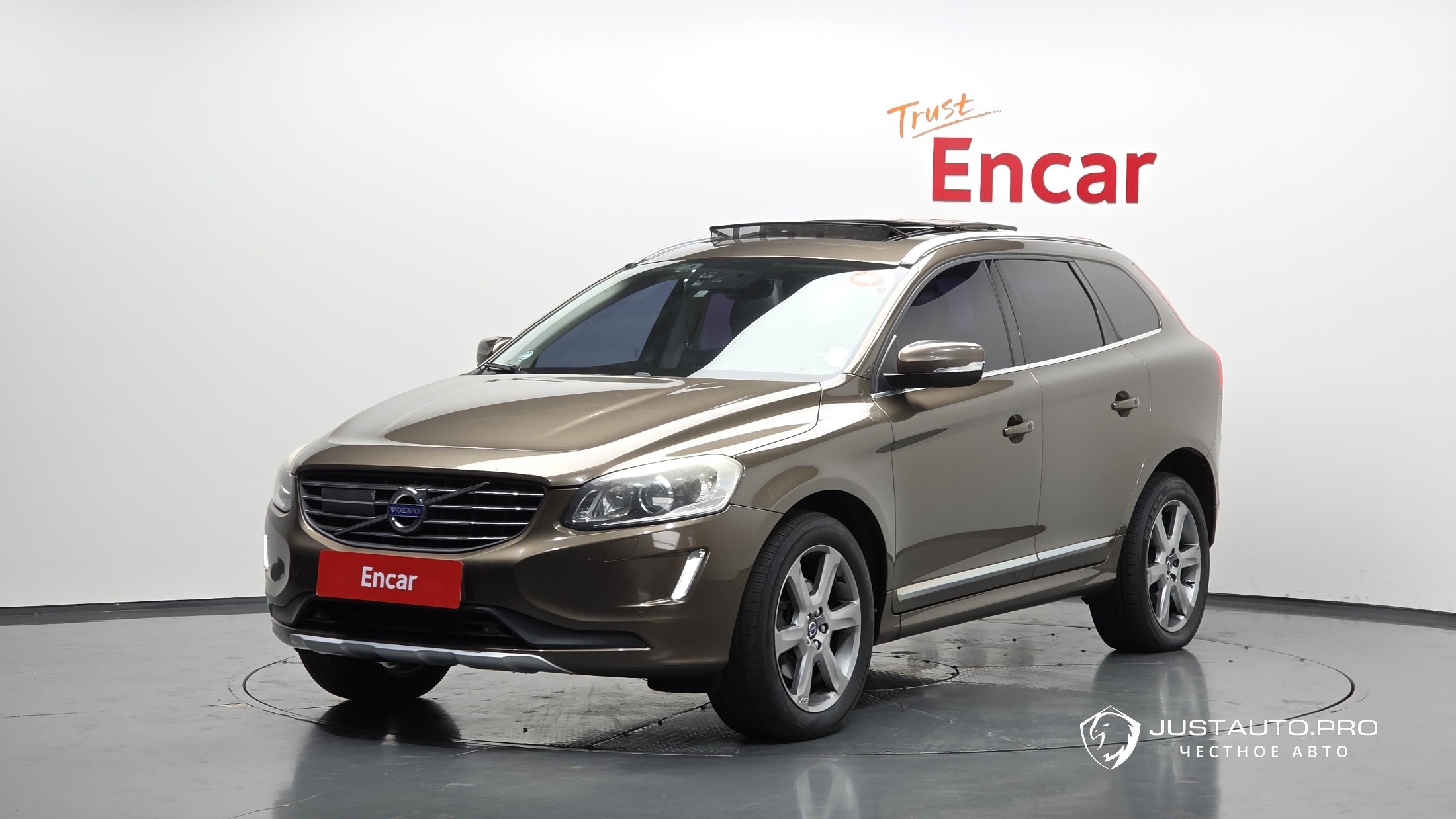 Автомобиль Volvo XC60