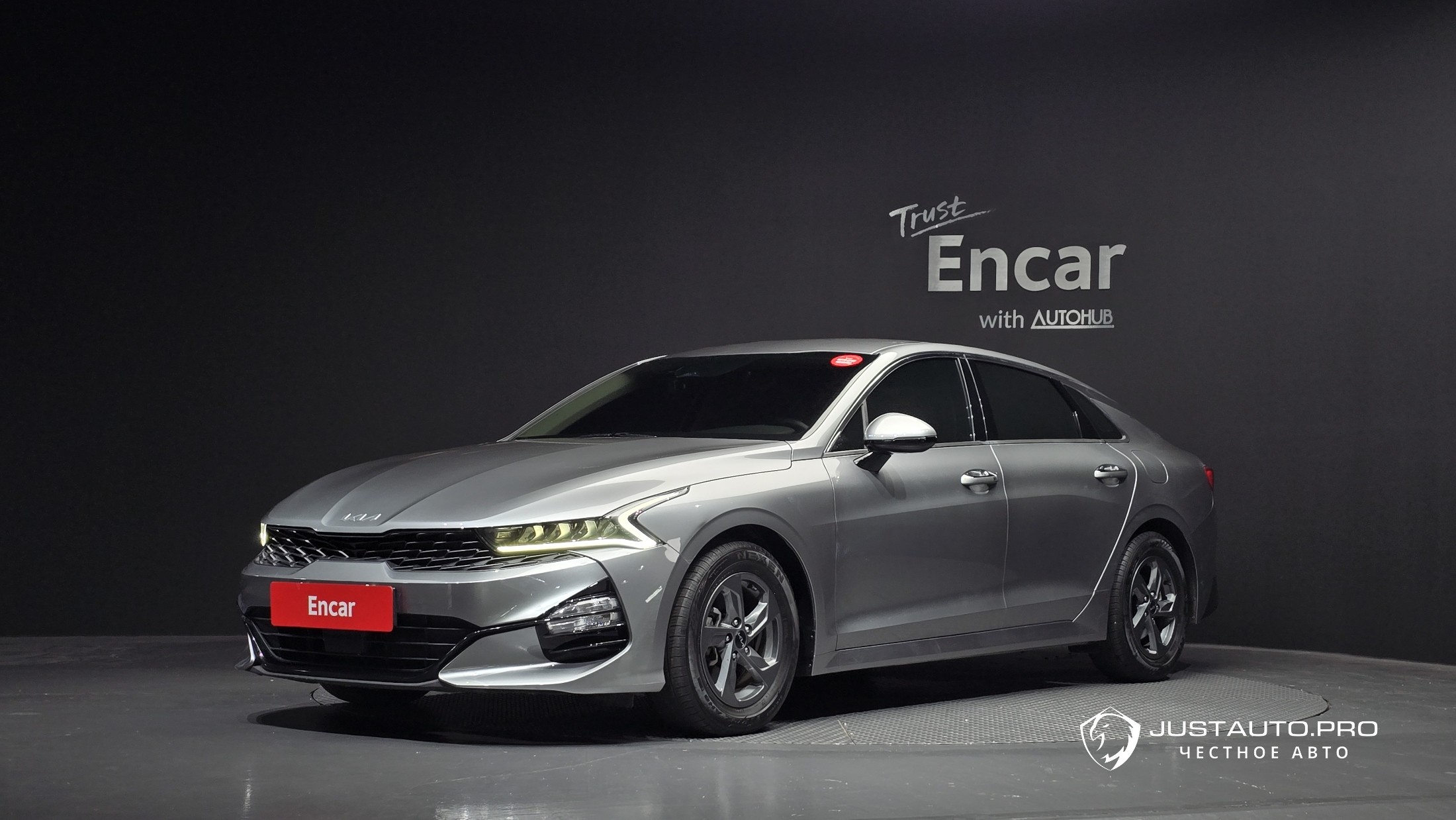 Автомобиль Kia K5