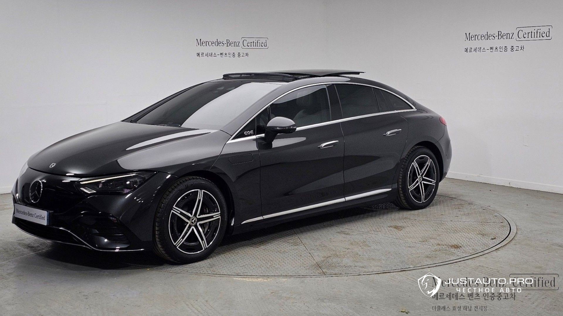 Автомобиль Mercedes-Benz EQE