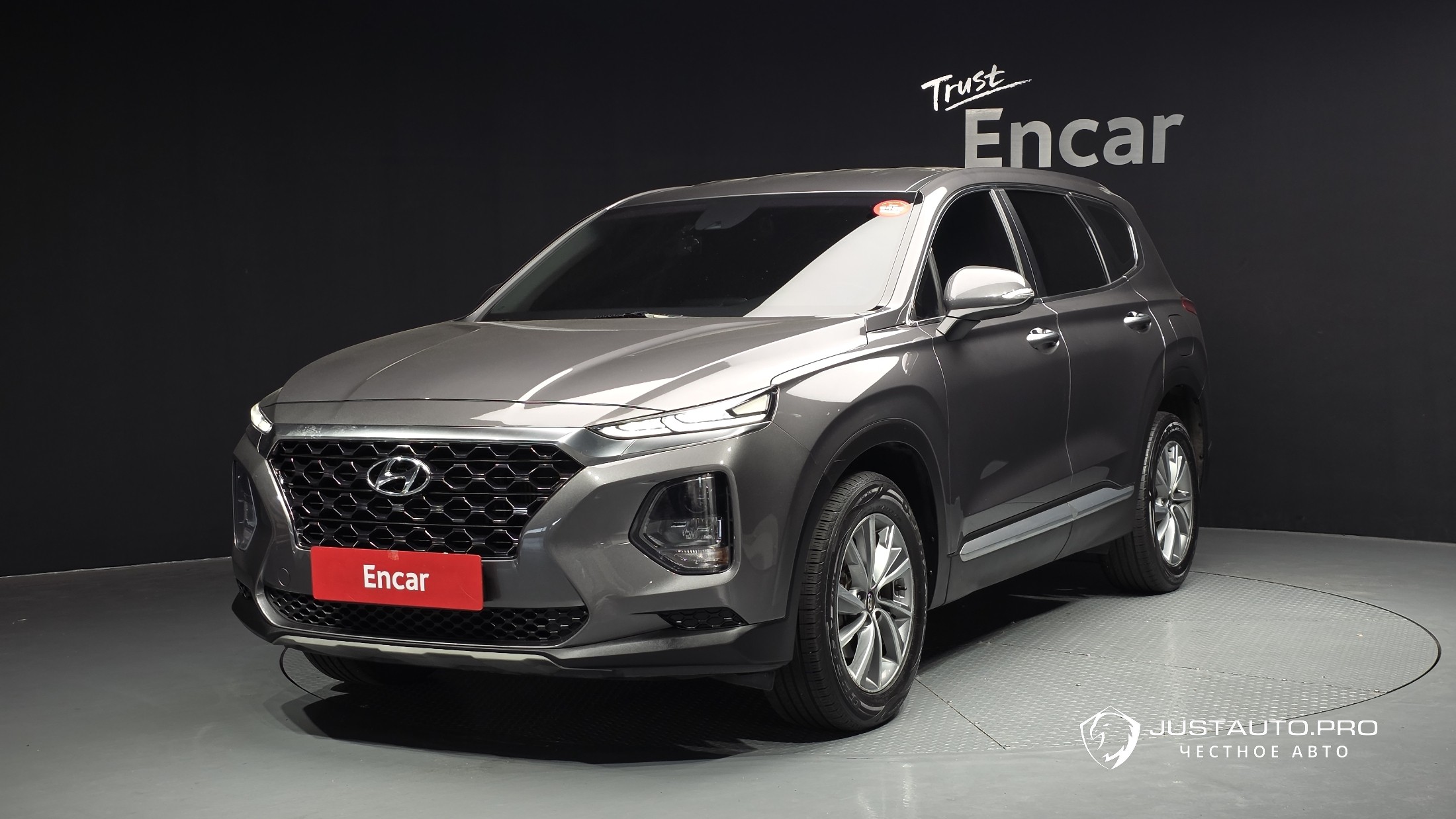 Автомобиль Hyundai Santafe