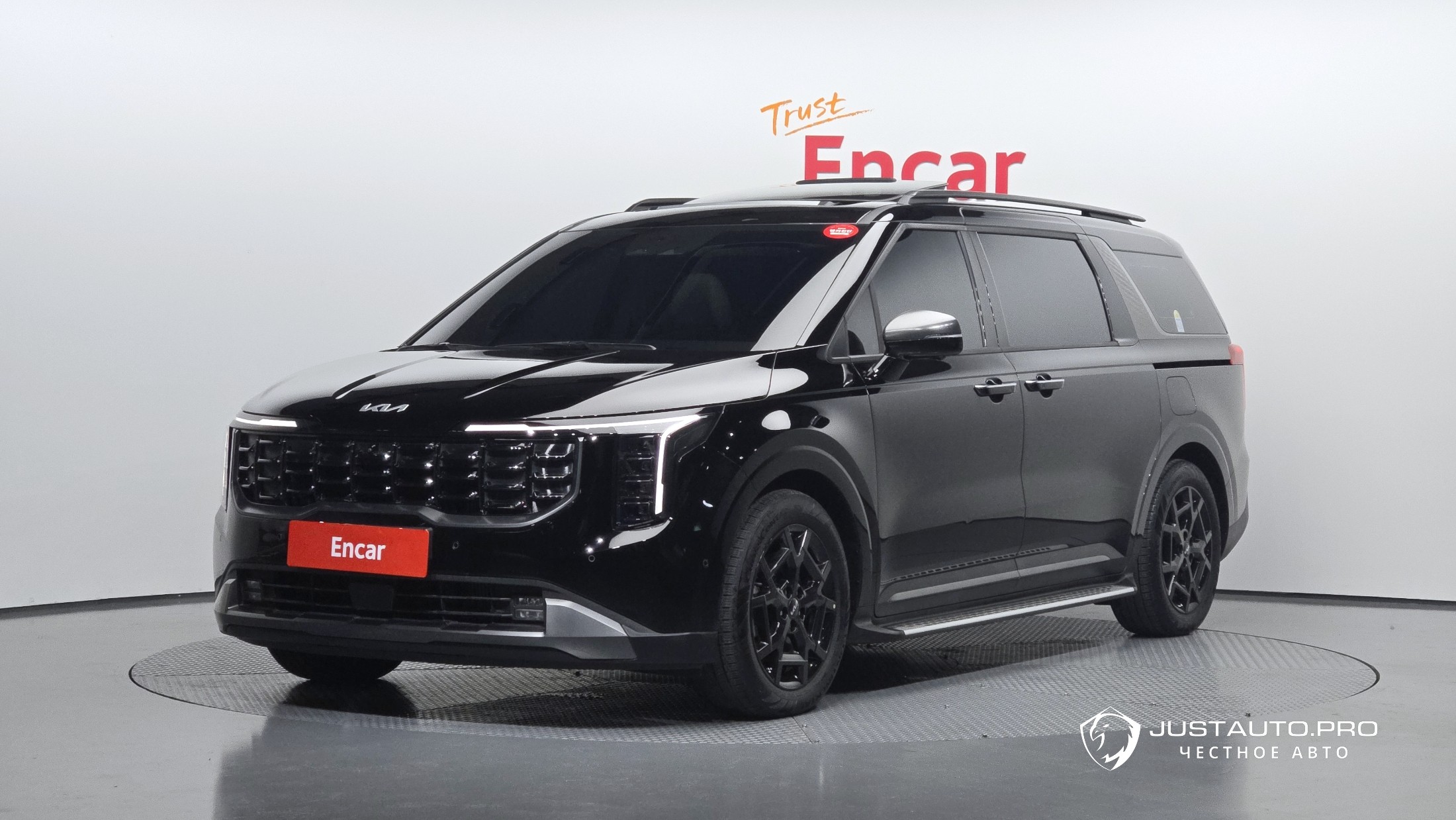 Автомобиль Kia Canival