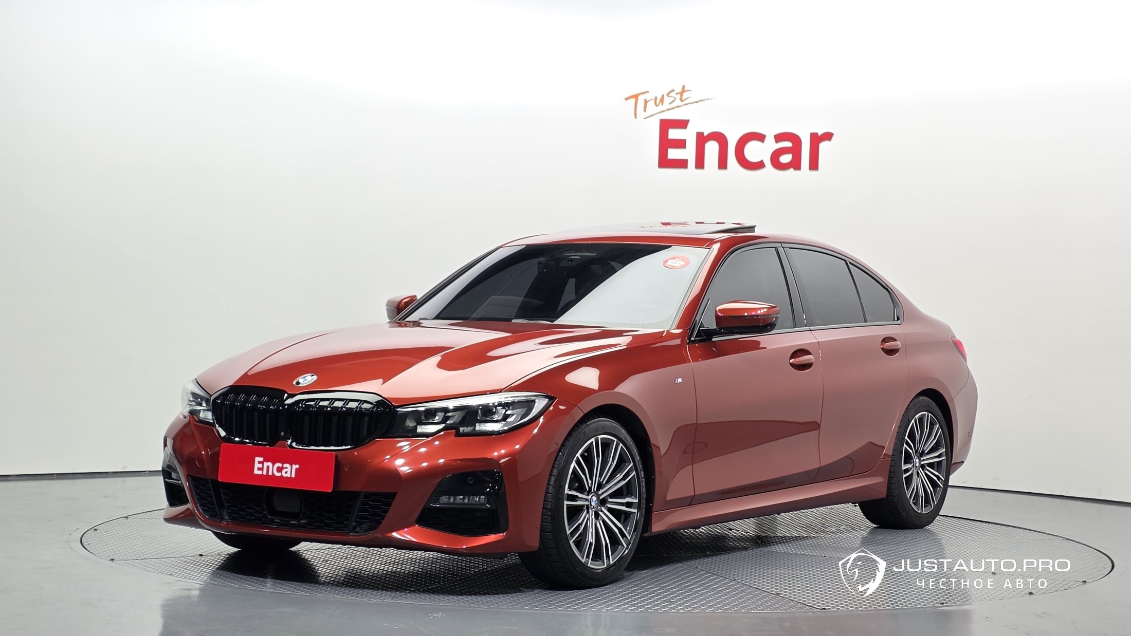 Автомобиль BMW 3-Series