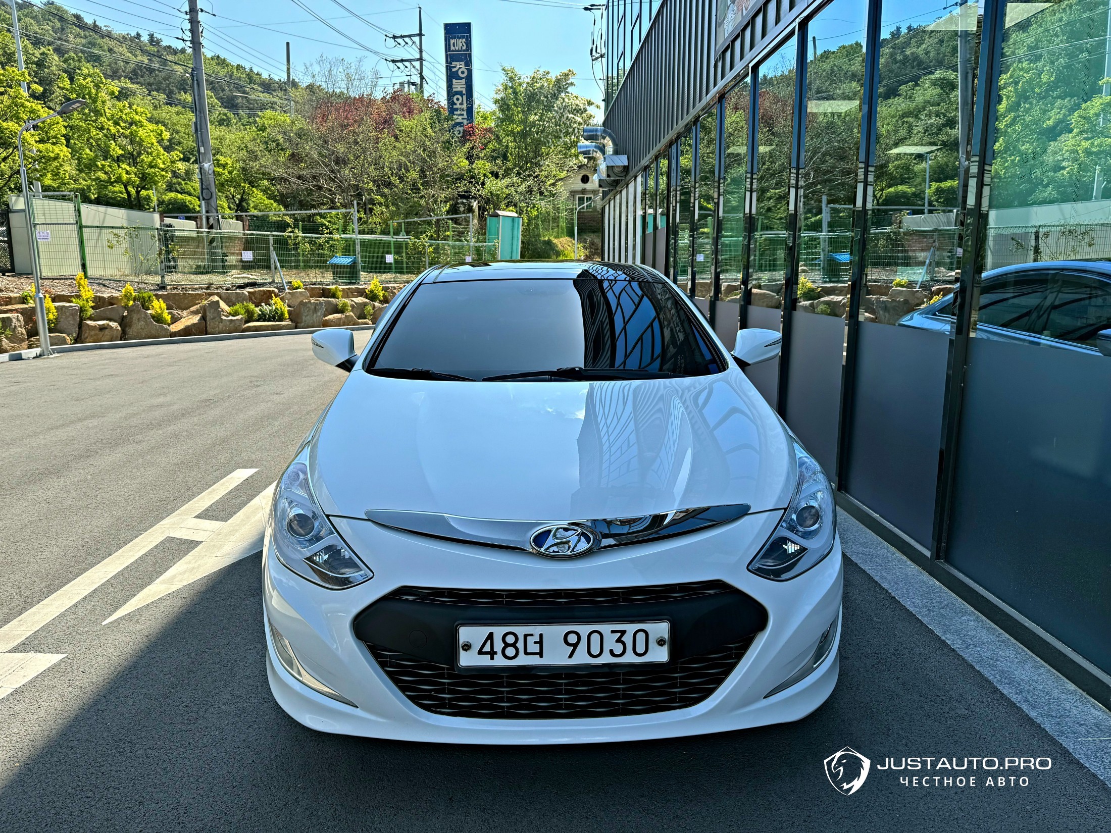 Автомобиль Hyundai Sonata
