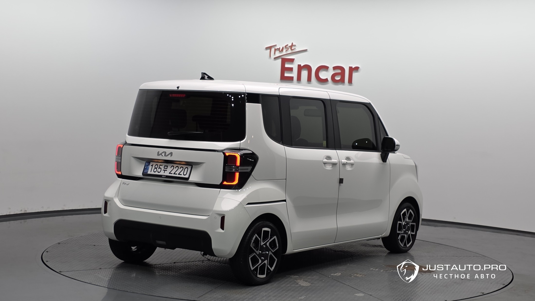 Автомобиль Kia RAY