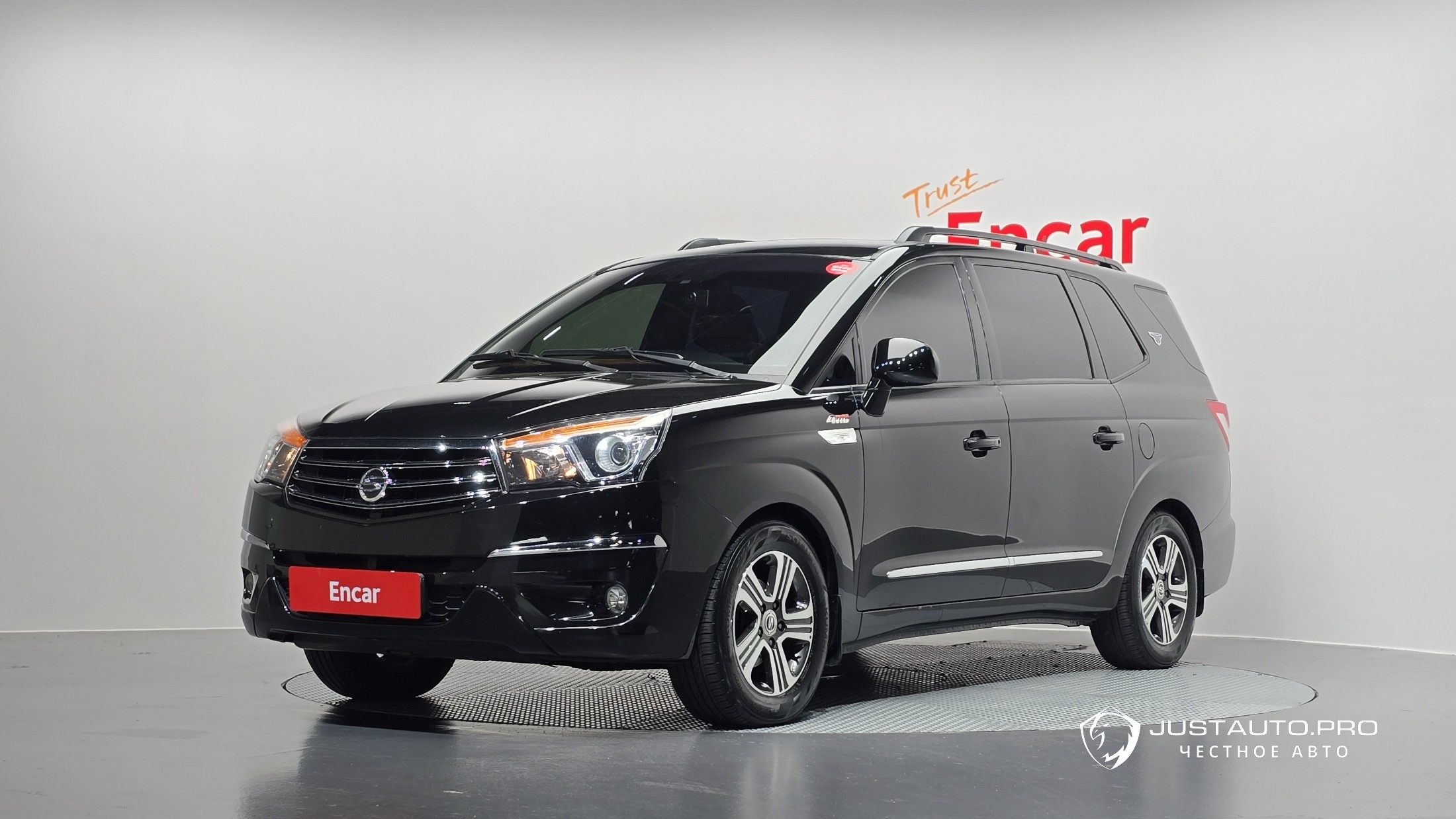 Автомобиль KG_Mobility_Ssangyong KORANDO
