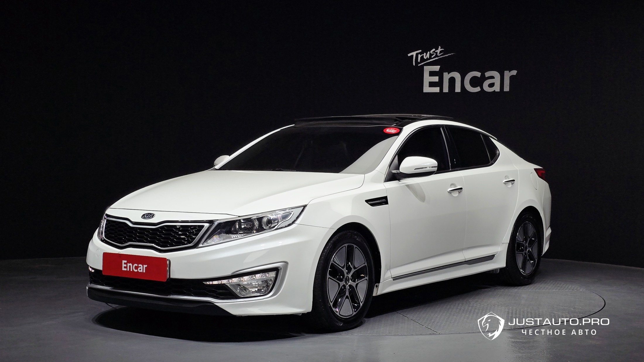 Автомобиль Kia K5