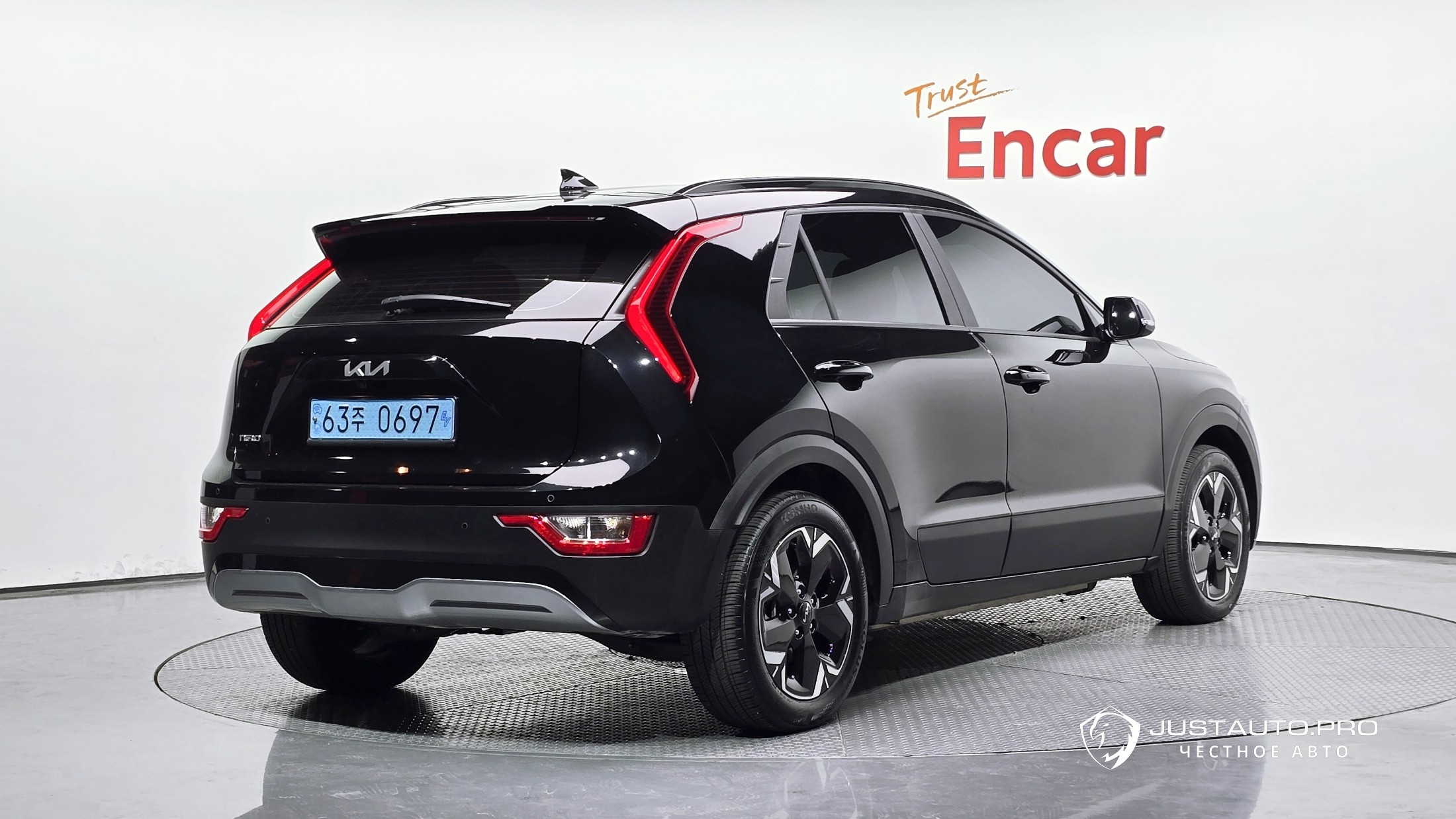 Автомобиль Kia Niro