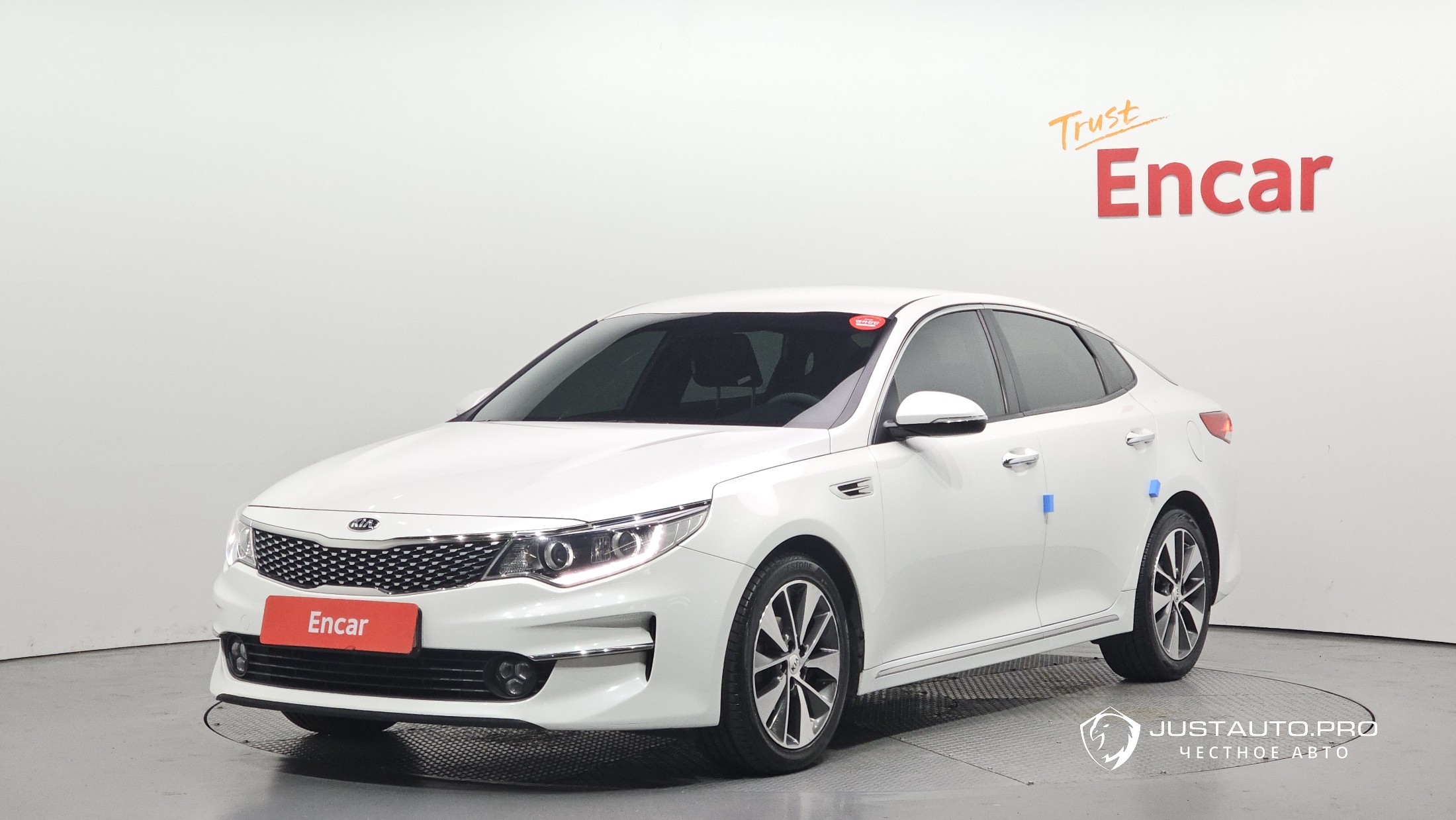 Автомобиль Kia K5