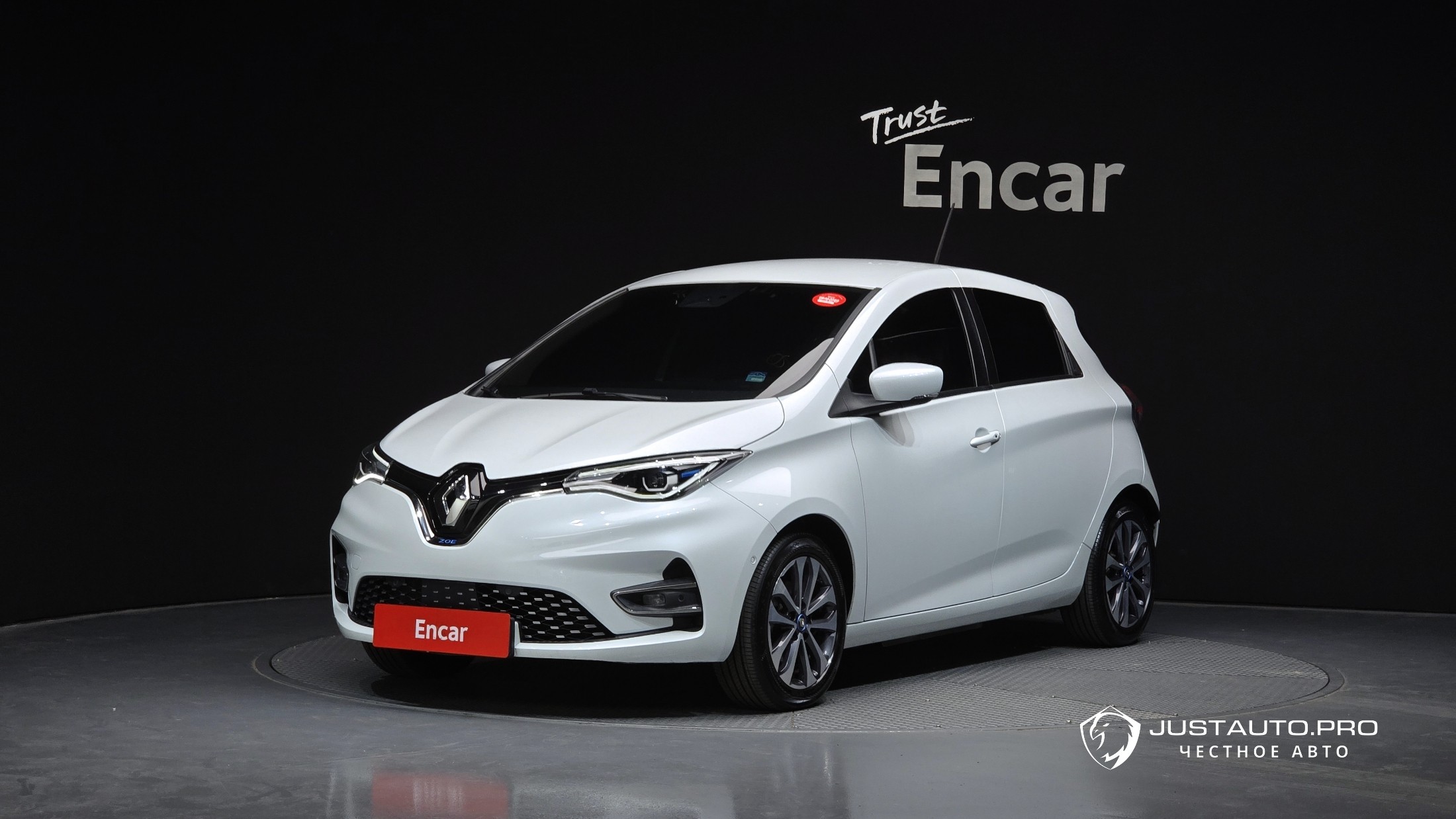 Автомобиль Renault-KoreaSamsung Zoe