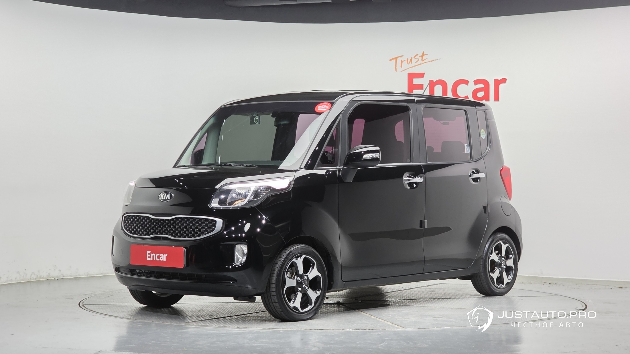 Автомобиль Kia RAY