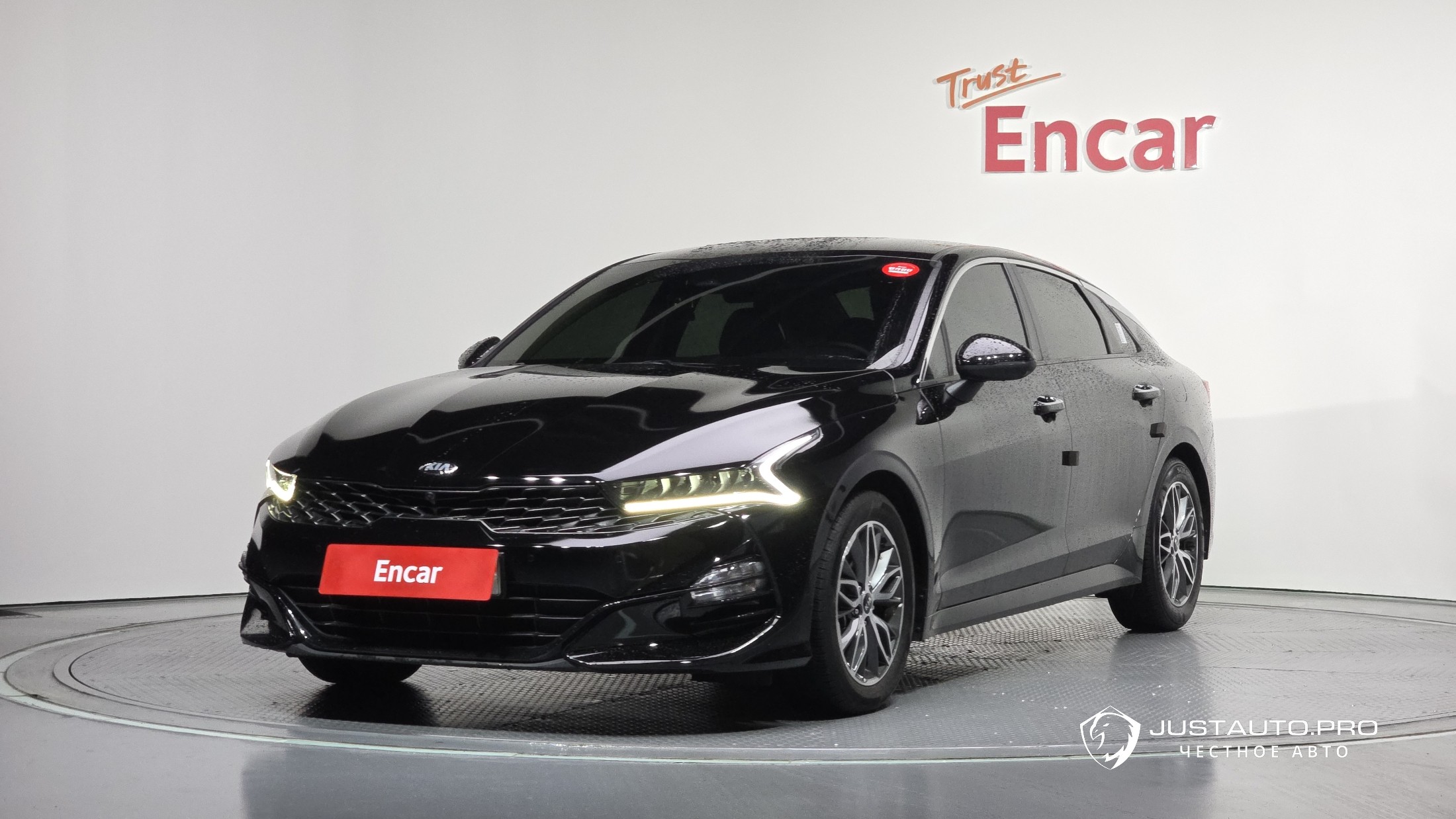Автомобиль Kia K5
