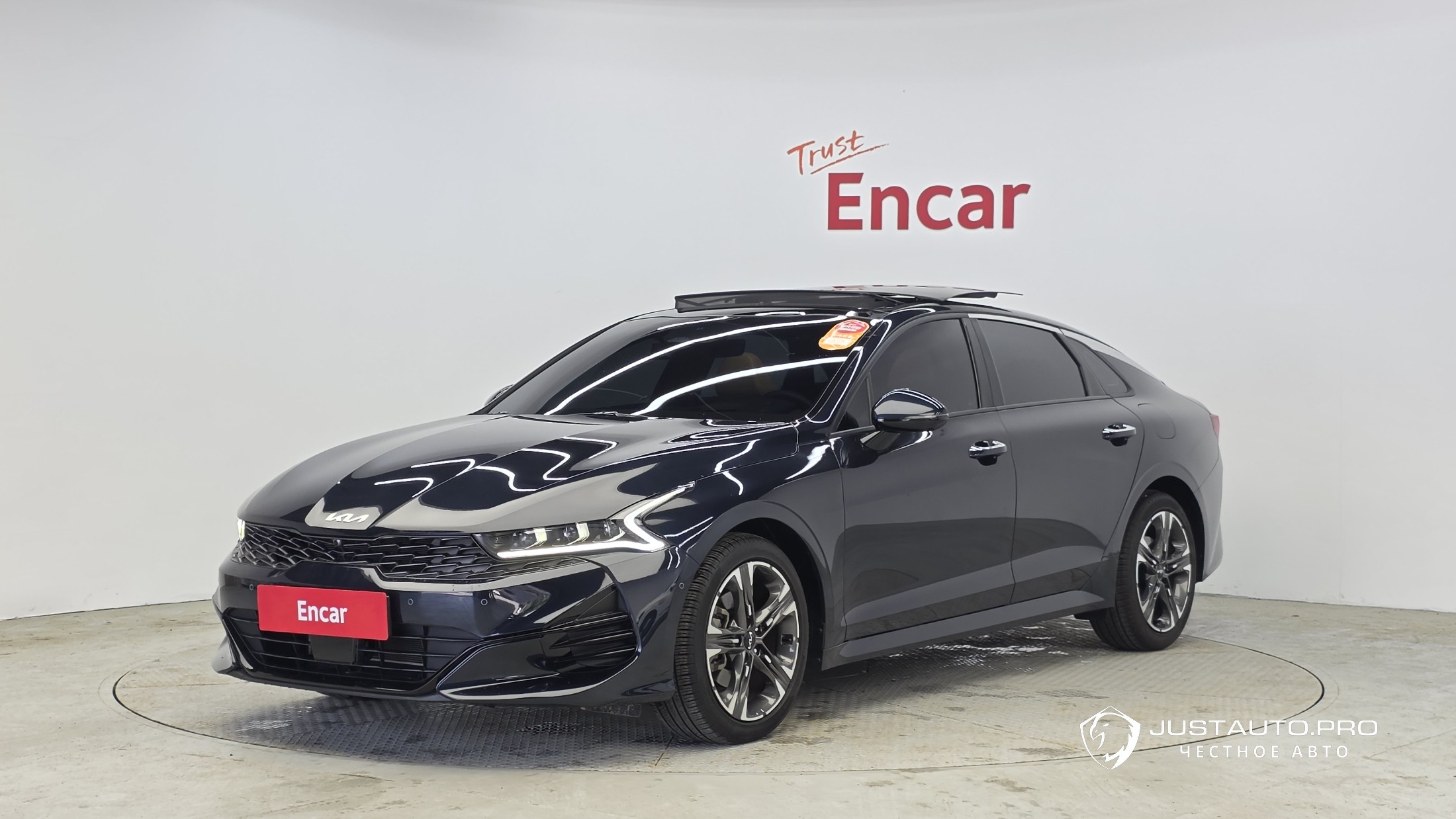 Автомобиль Kia K5