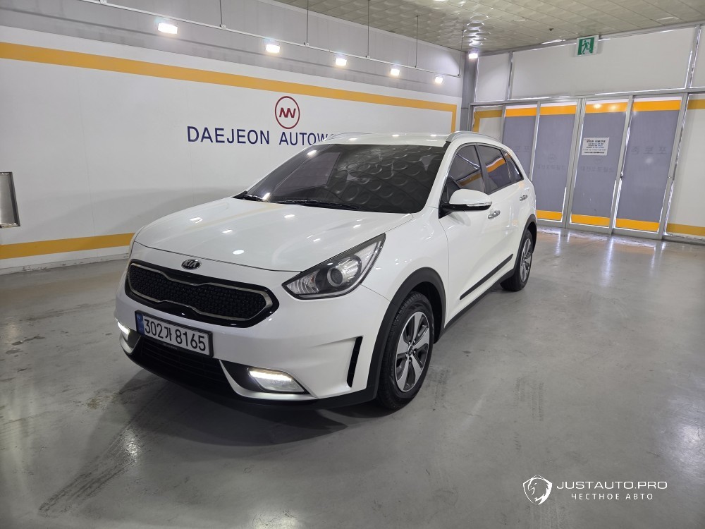 Автомобиль Kia Niro