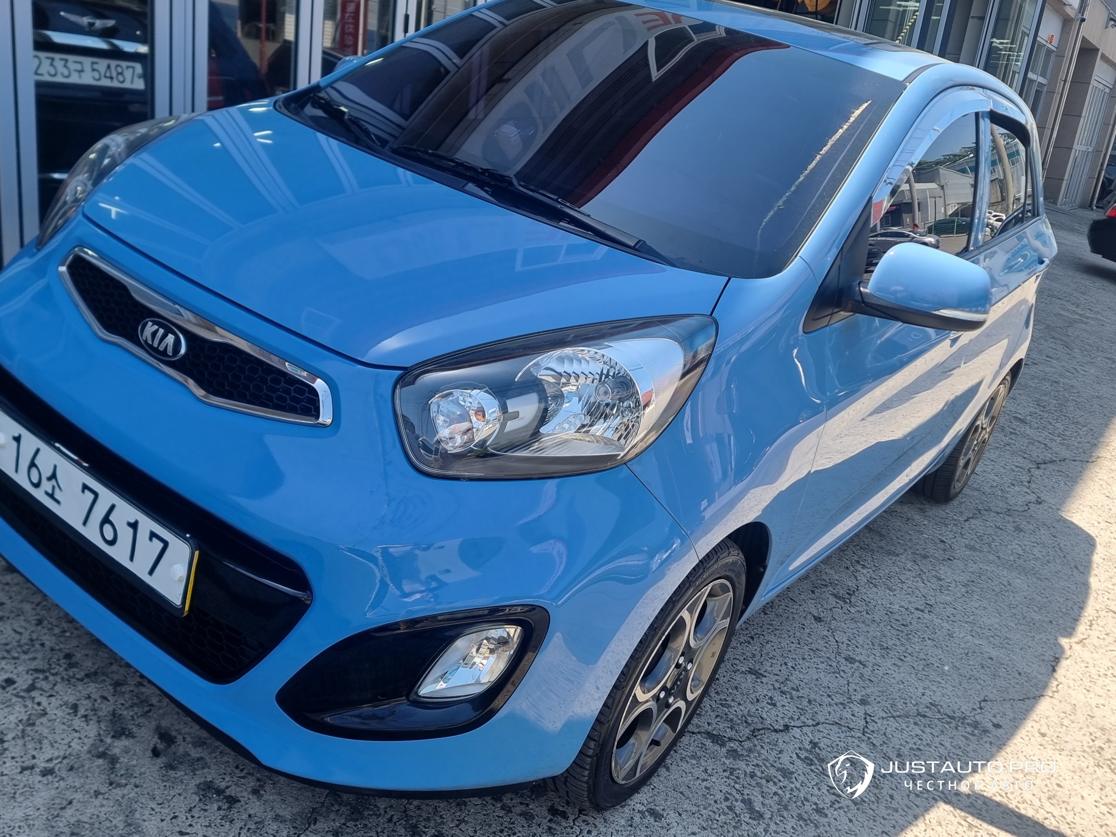 Автомобиль Kia morning
