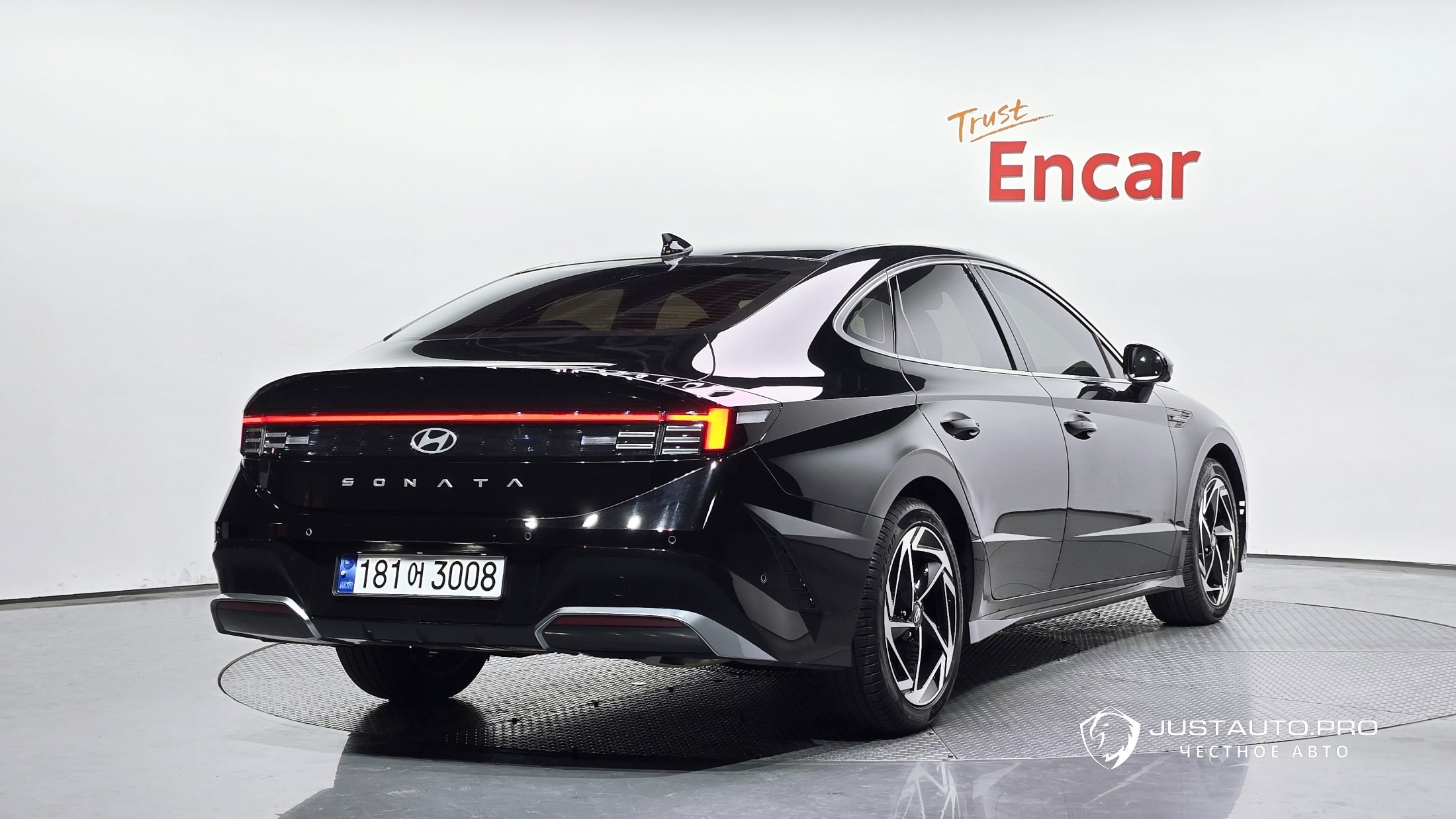 Автомобиль Hyundai Sonata