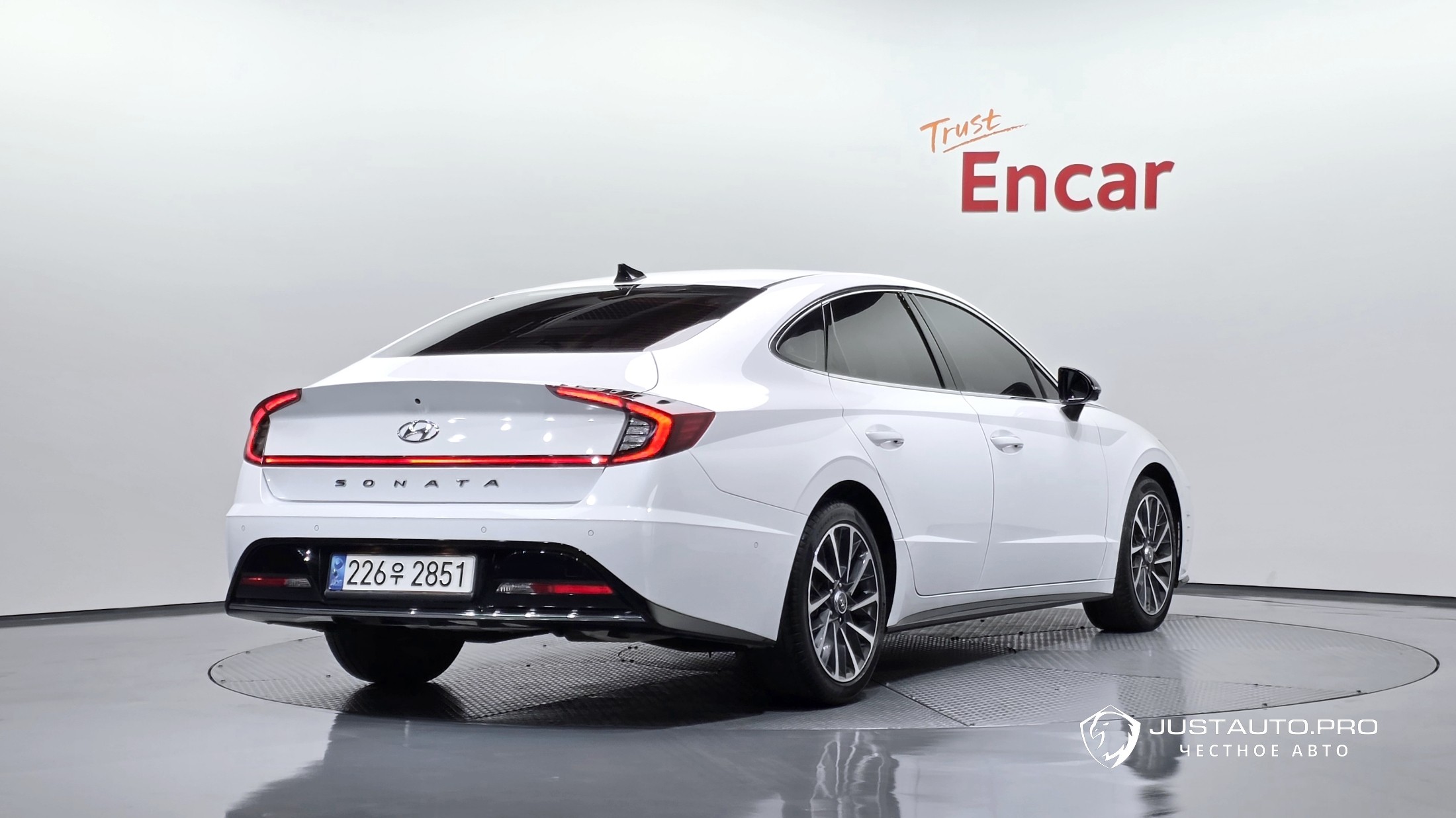 Автомобиль Hyundai Sonata