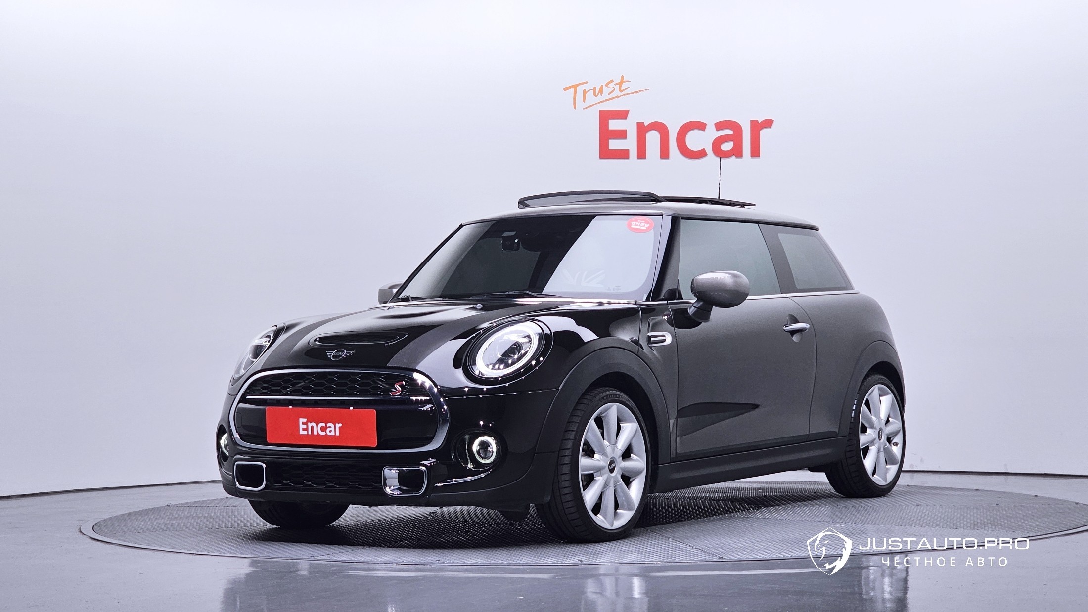 Автомобиль Mini Cooper
