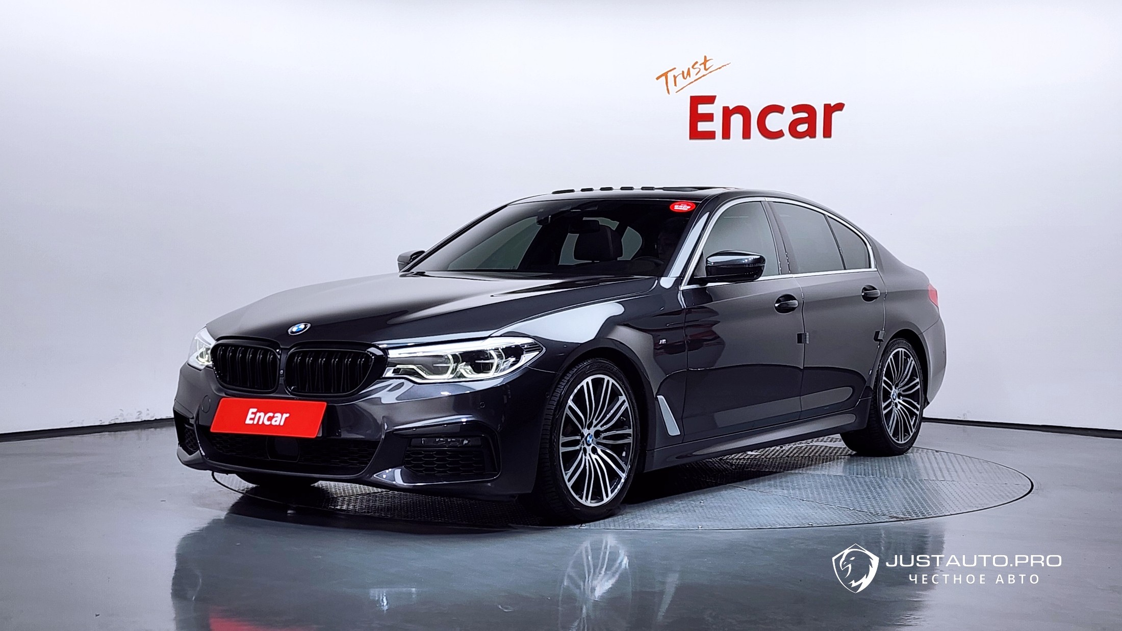 Автомобиль BMW 5-Series