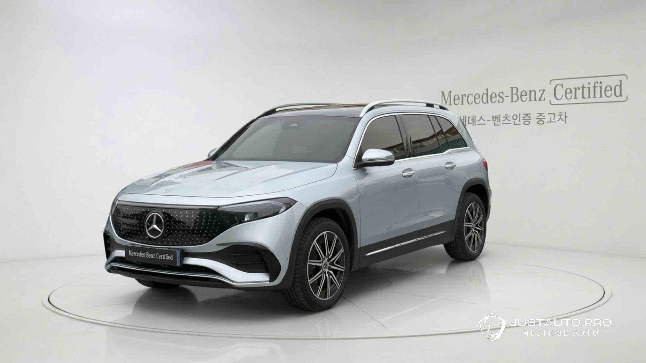 Автомобиль Mercedes-Benz EQB
