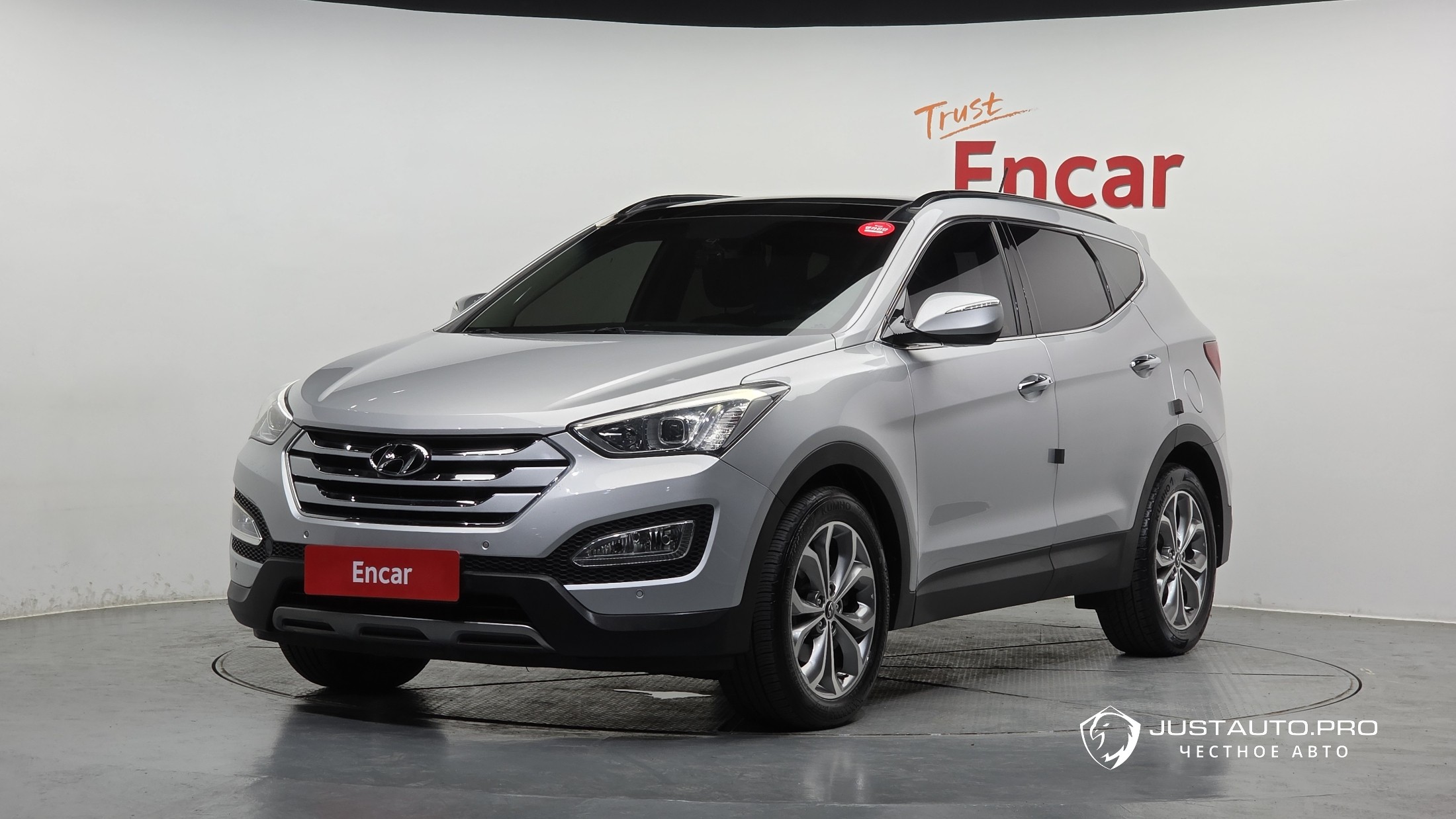 Автомобиль Hyundai Santafe