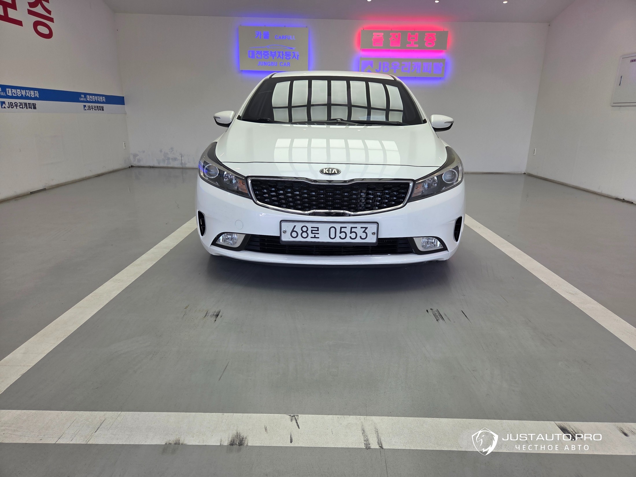 Автомобиль Kia K3