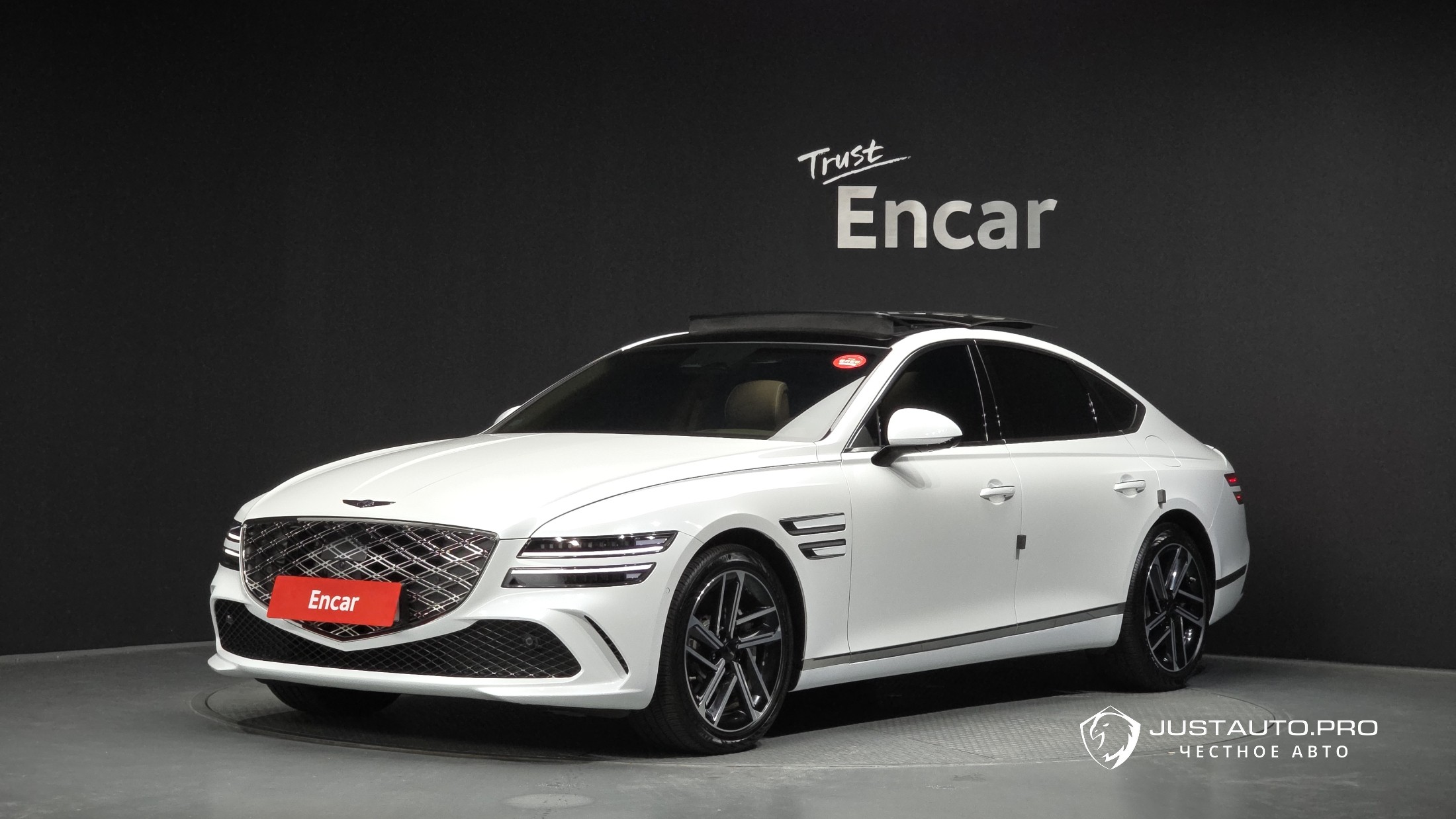 Автомобиль Genesis G80